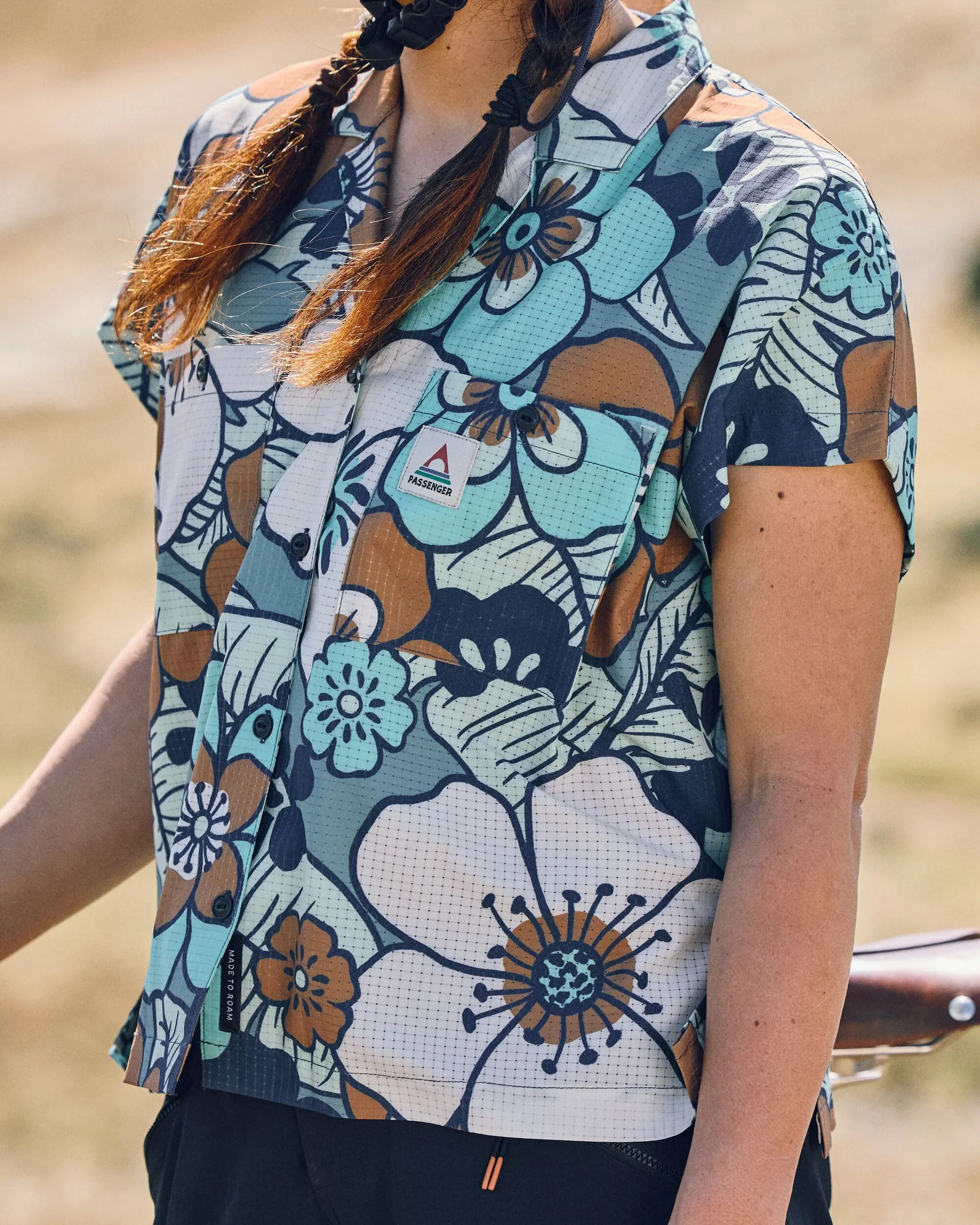 365 Active Boxy Shirt - Vintage Floral Aqua - Image 3