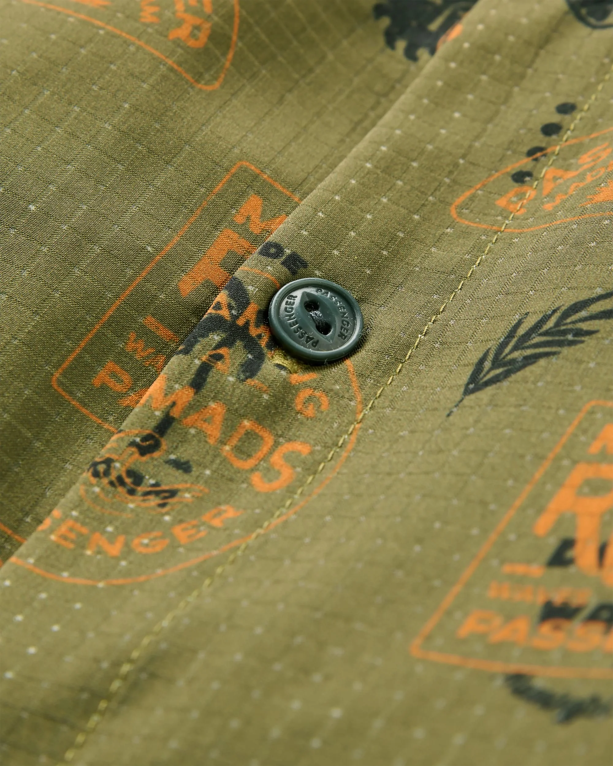 365 Active Shirt - Badge Khaki - Image 3