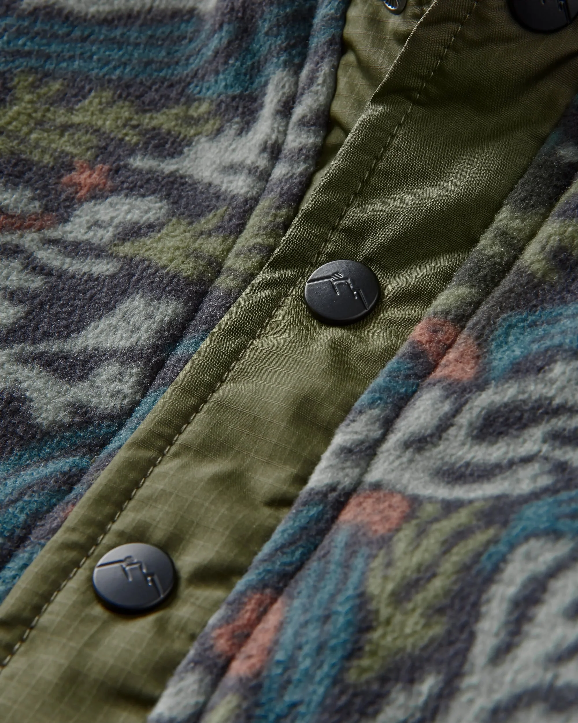 Adrift Polar Fleece - Ocean Current Black - Image 8