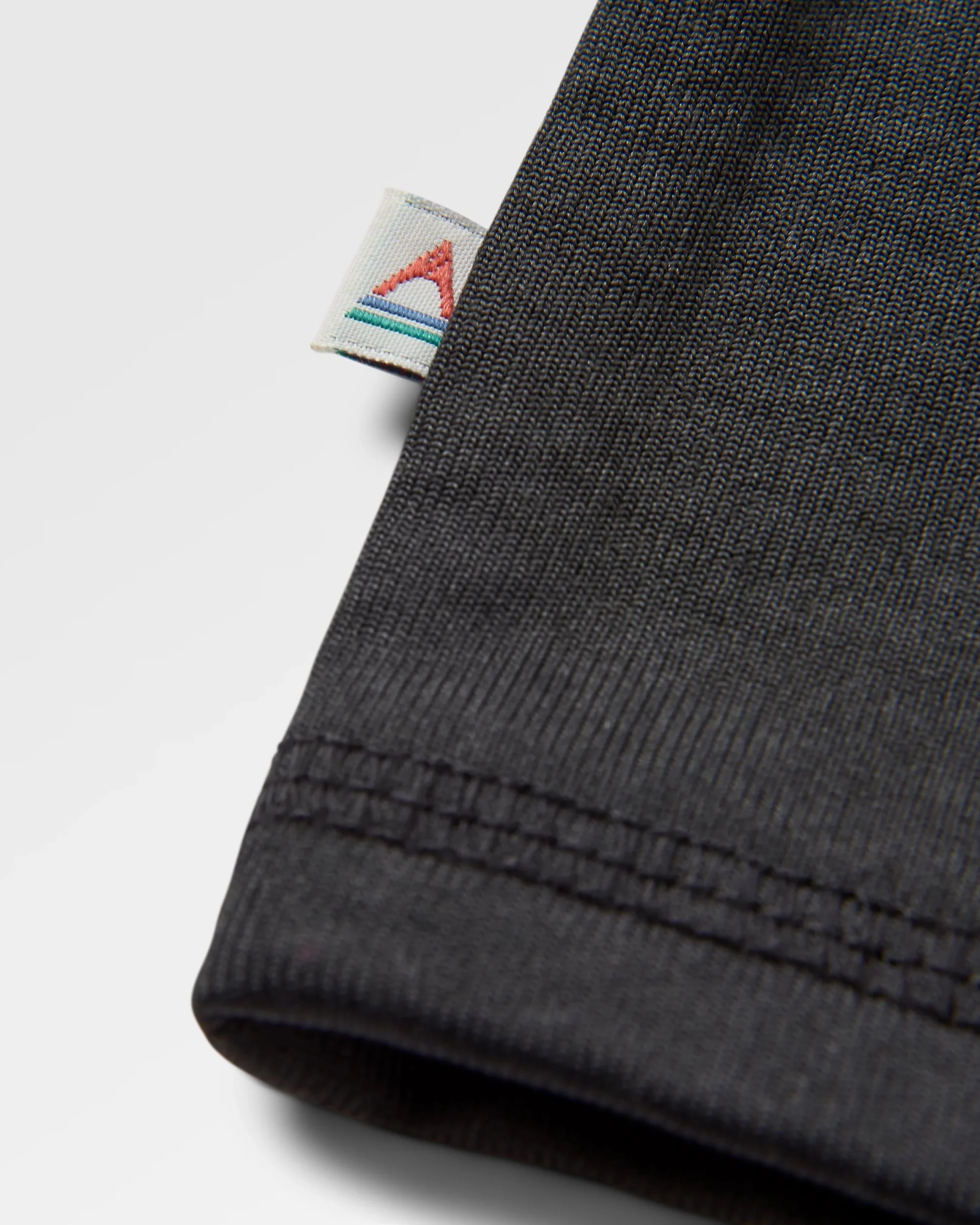 Alpine Base Layer LS T-Shirt - Black - Image 8