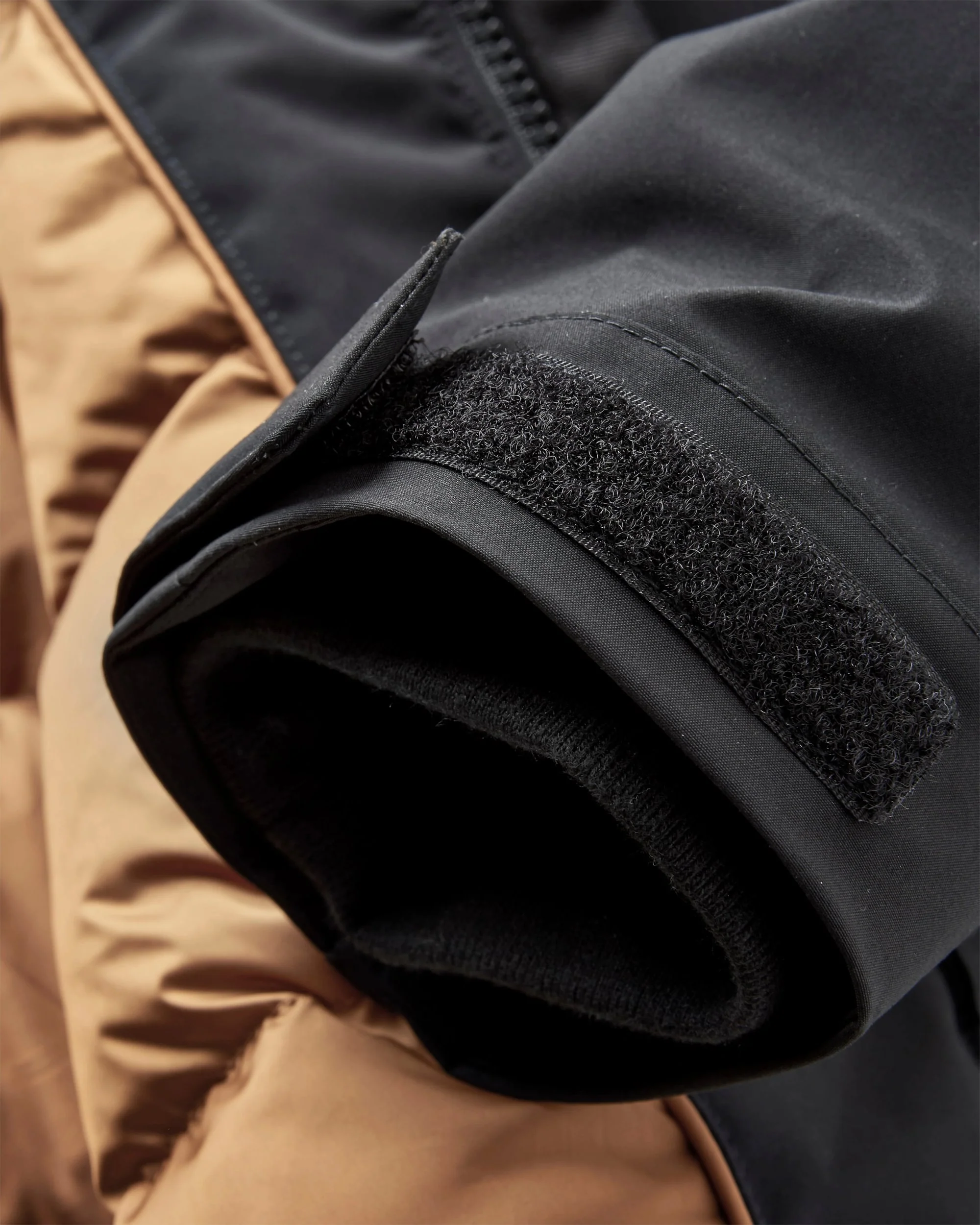 Baltic Insulated Parka - Black - Image 11