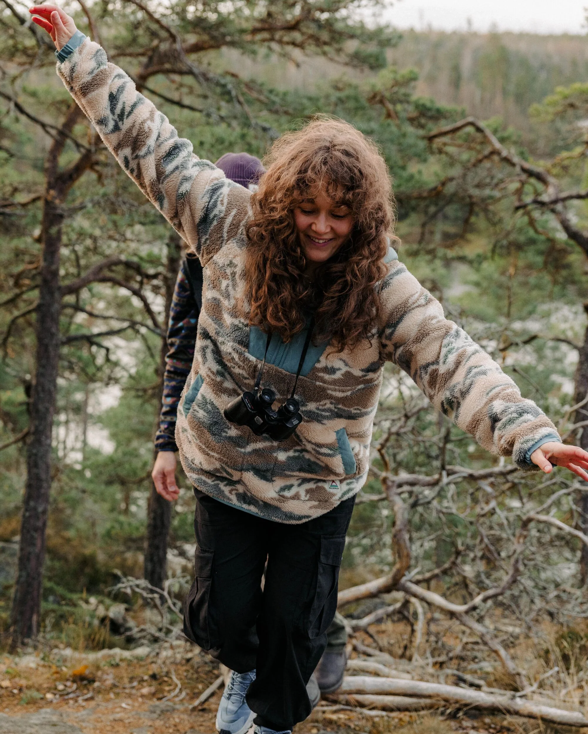 Beaumont Sherpa Hooded Fleece - Mount Scenic Oatmeal - Image 3