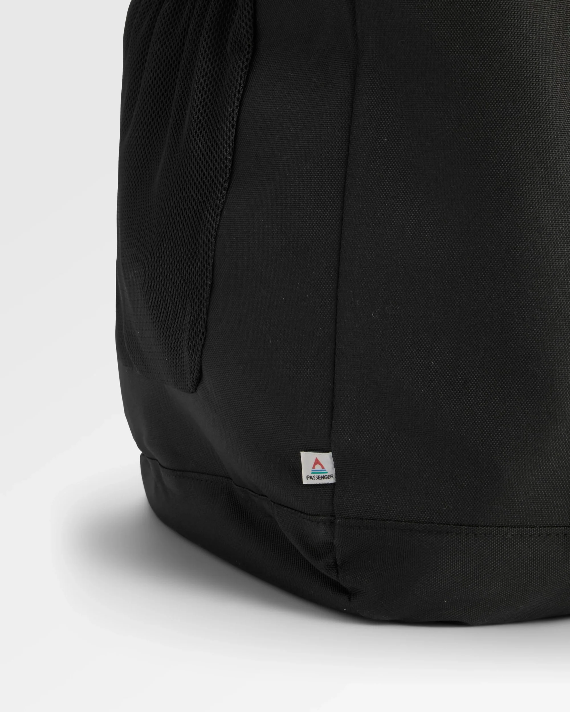 Boondocker Gear Tote 48L - Black - Image 7