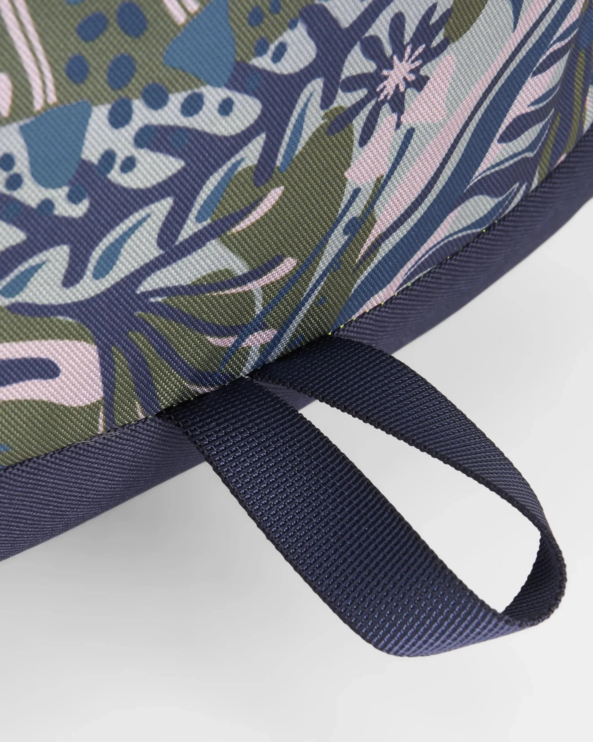 Boondocker 26L Backpack - Abstract Seaweed Pistachio - Image 10