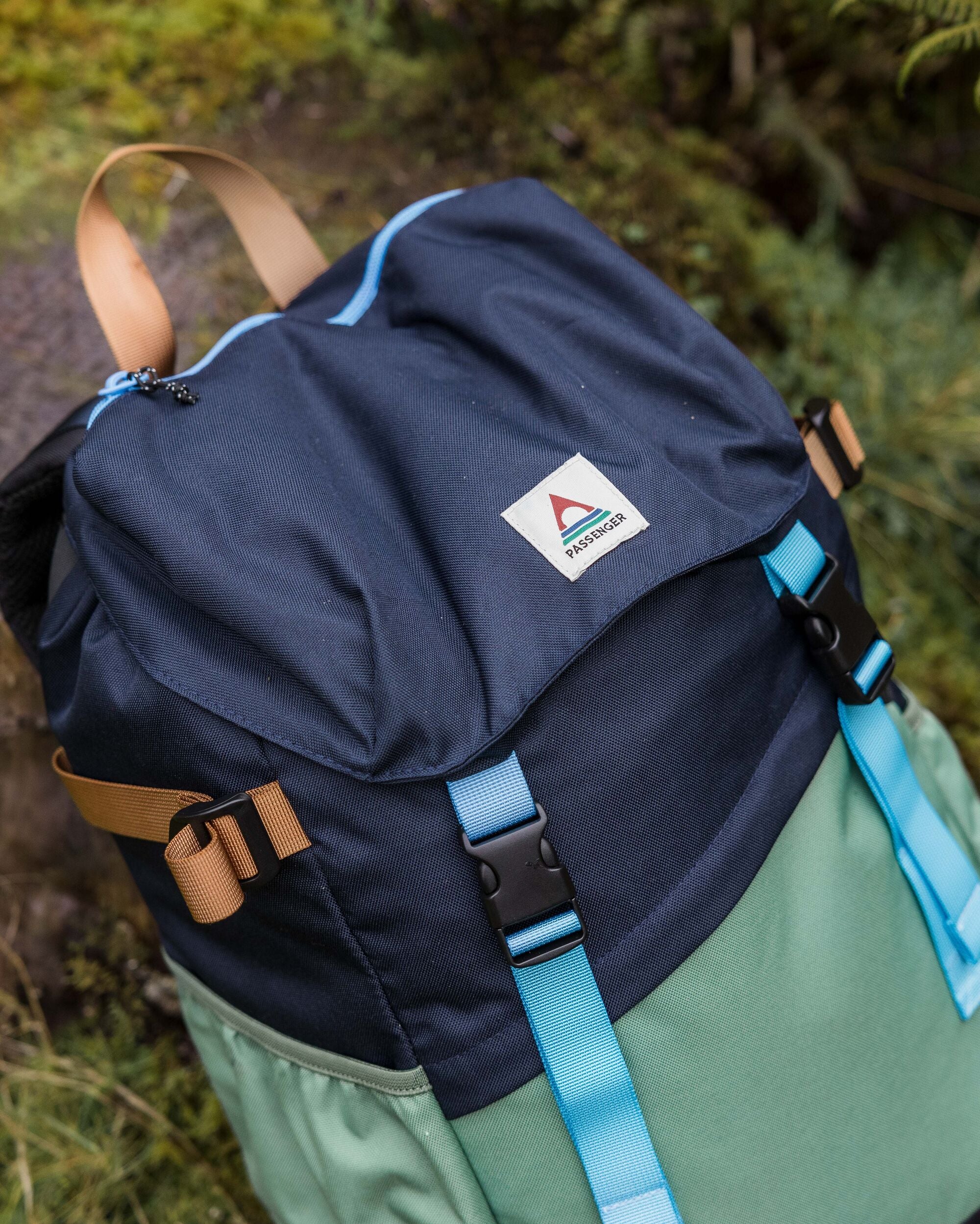 Boondocker 26L Backpack - Deep Navy/Laurel Green - Image 6