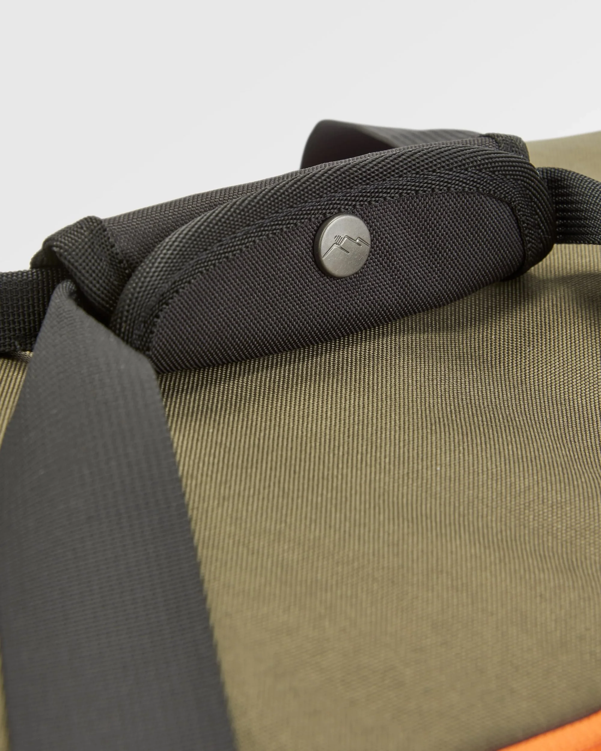 Boondocker 30L Duffel - True Black/ Khaki - Image 8