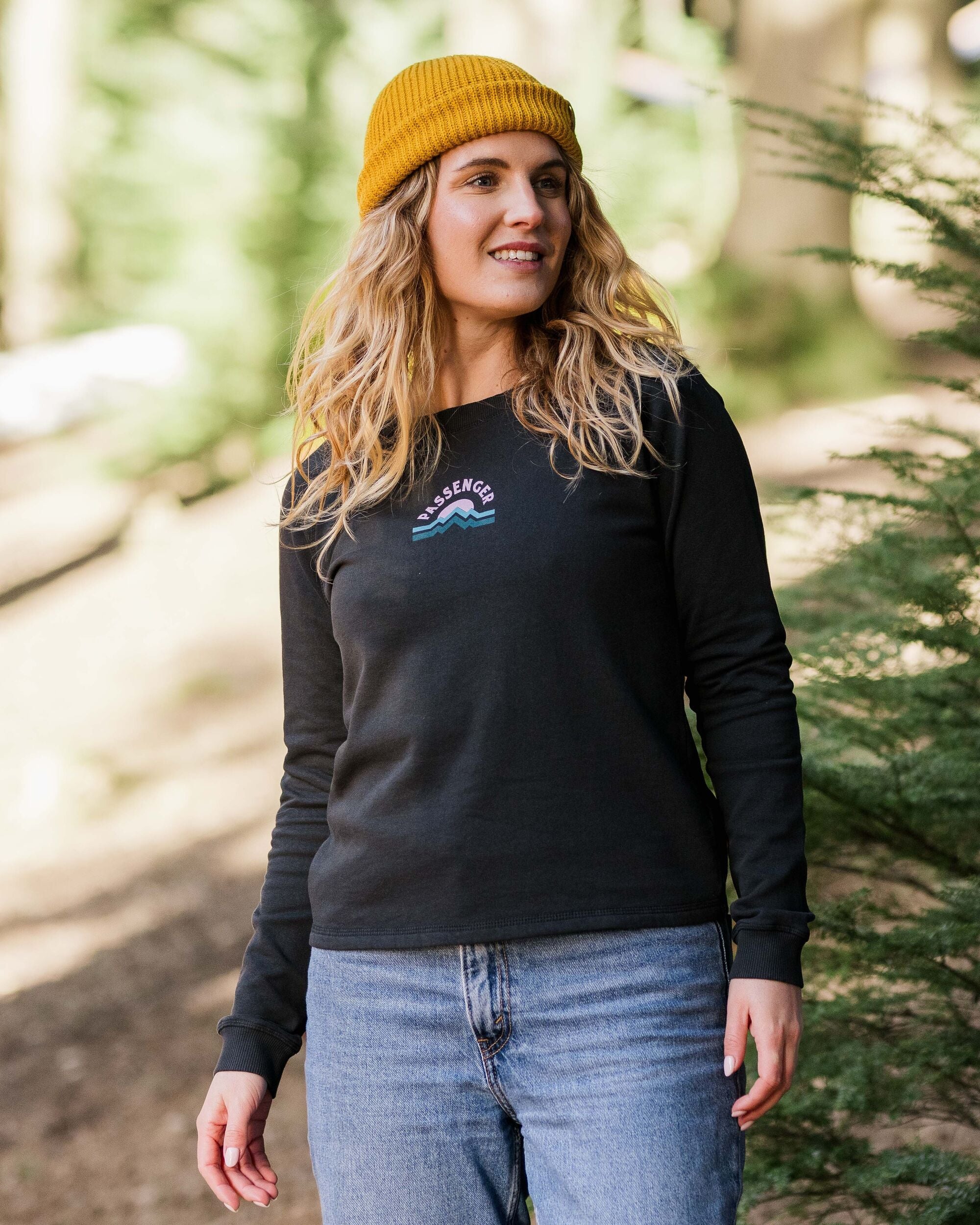 Breathe Sweatshirt - Black - Image 2