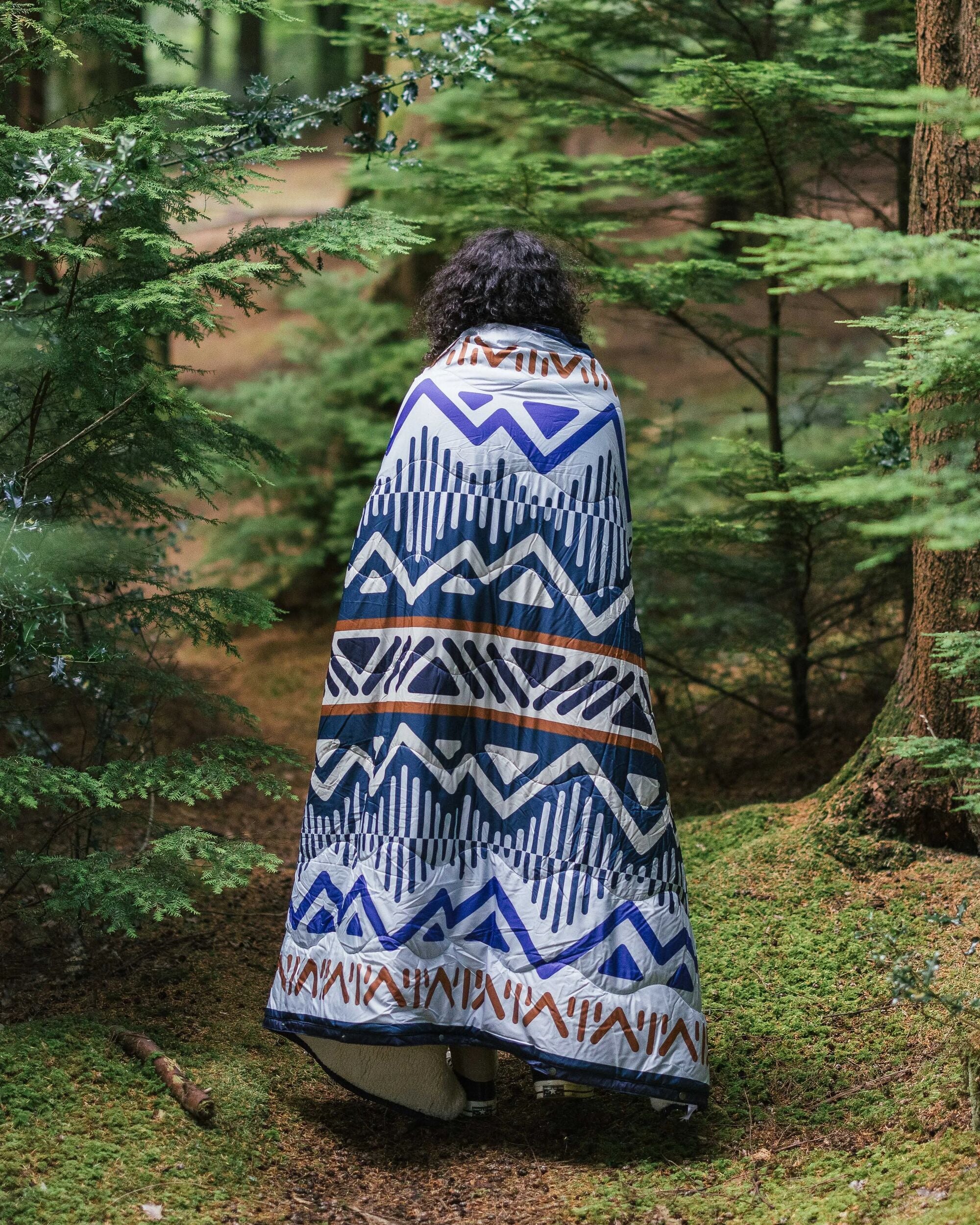 Cabin Sherpa Blanket - Mountain Geo Grey Blue - Image 2