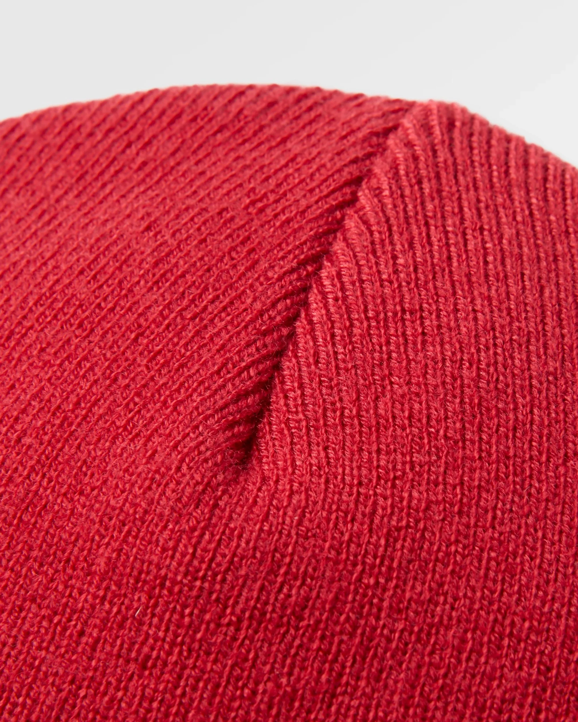 Core Low-Top Beanie - Garnet - Image 3