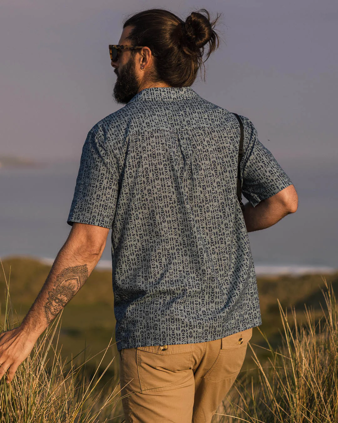 Cove Organic Cotton Short Sleeve Shirt - Blue Mini Geo - Image 6