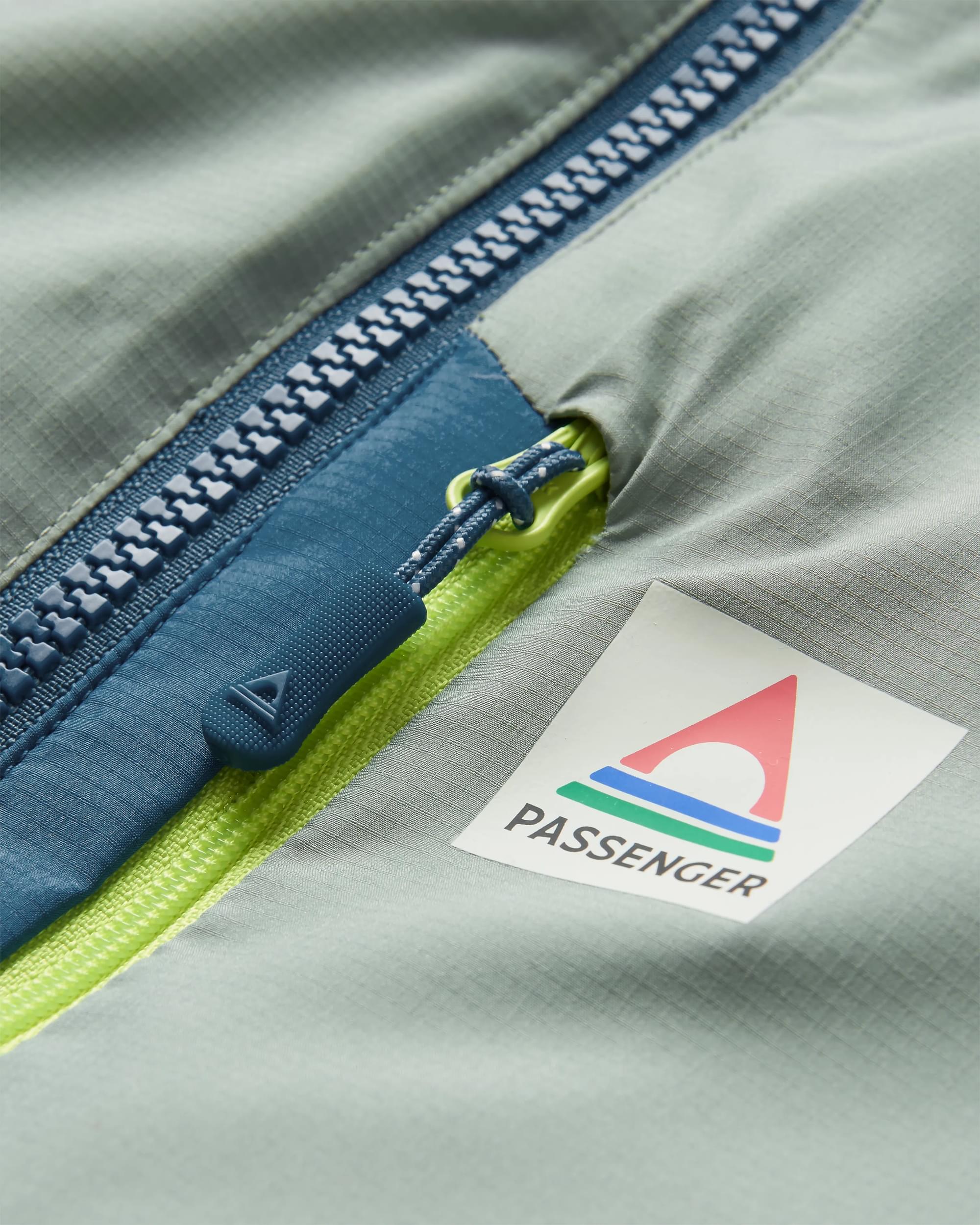 Daybreak Lightweight Thermore® Insulated Jacket - Pistachio/Blue Steel - Image 6