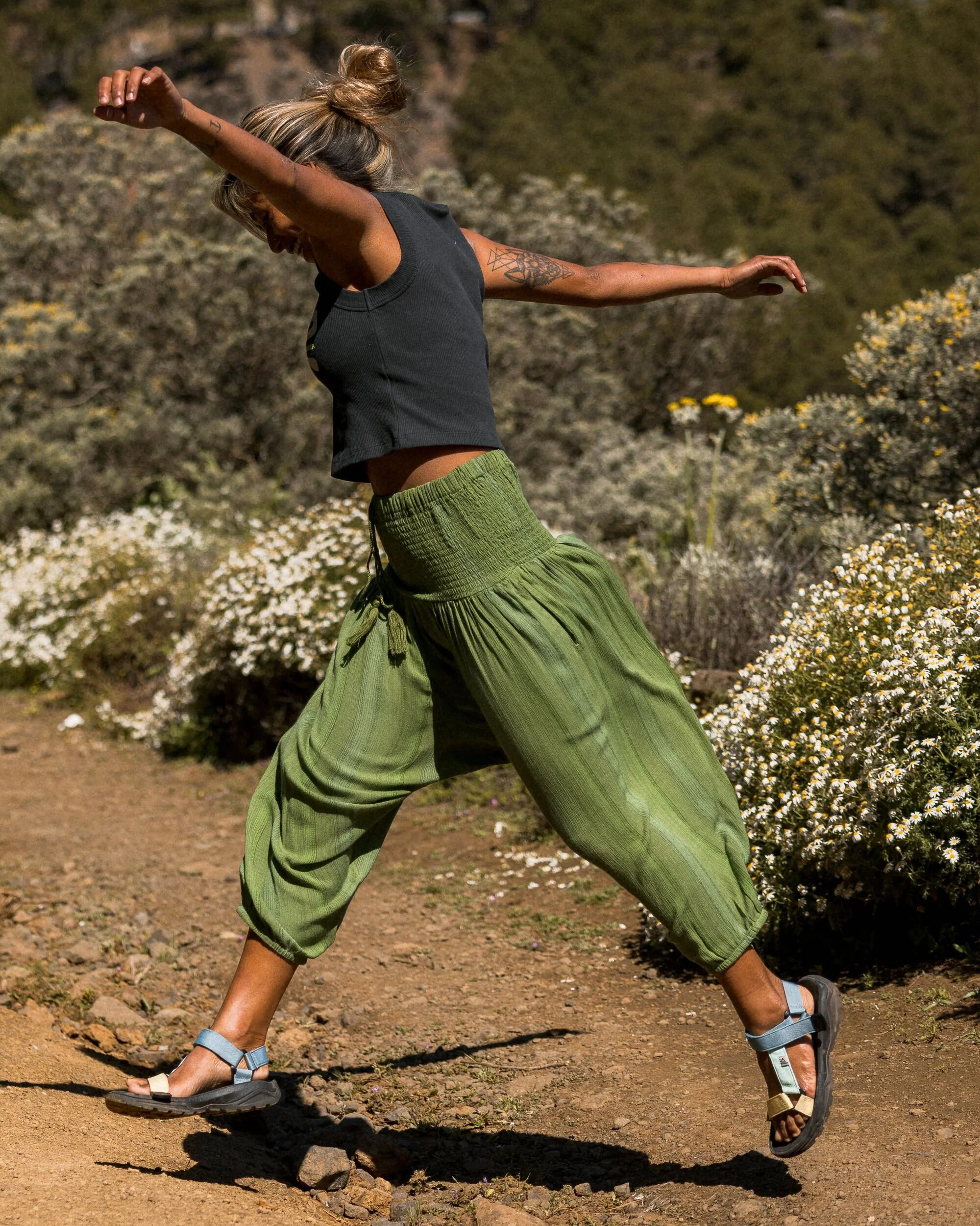 Daylily Loose Trouser - Stem Green Stripe - Image 3
