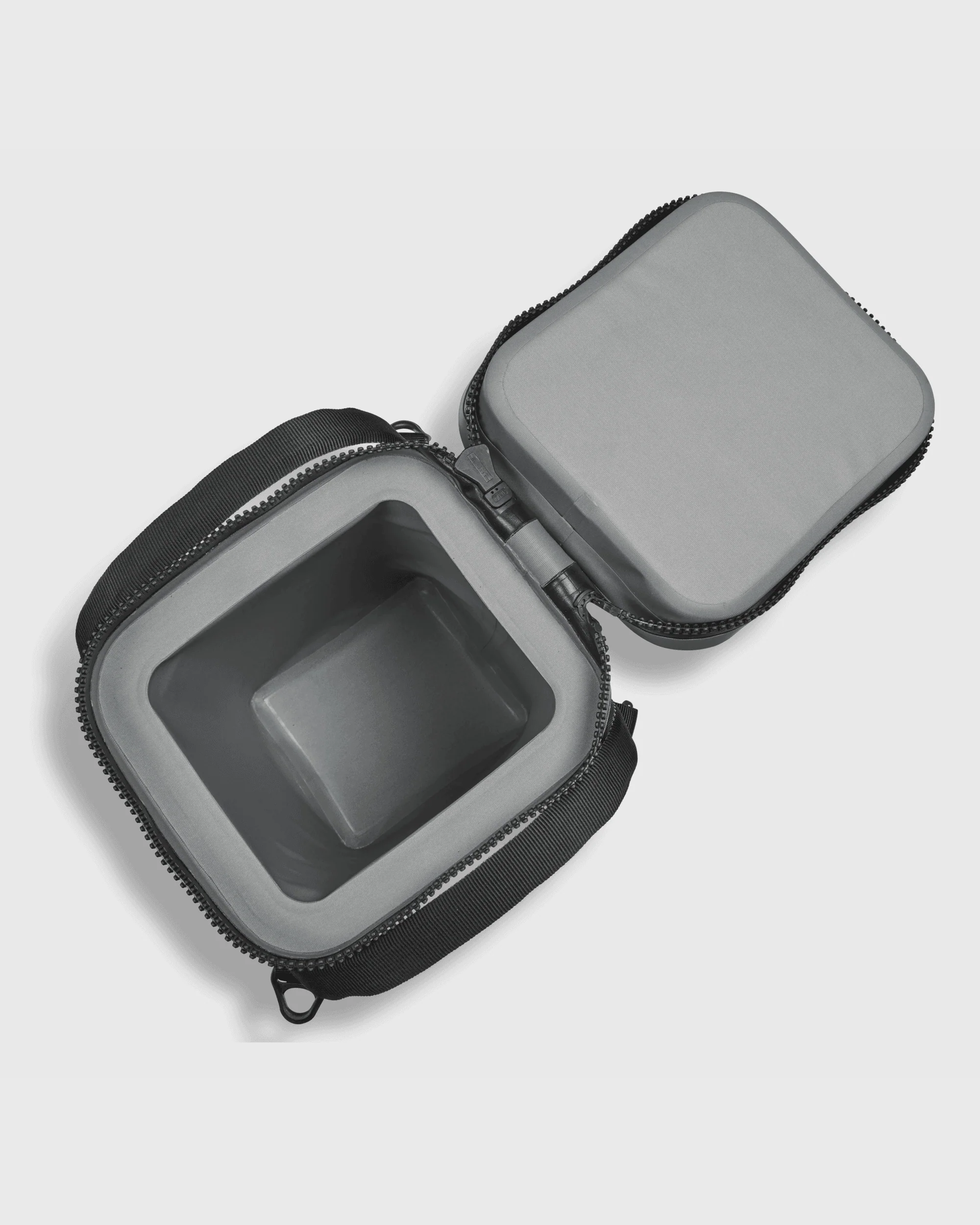 Dometic PSC9 Cooler Bag - Moss - Image 5