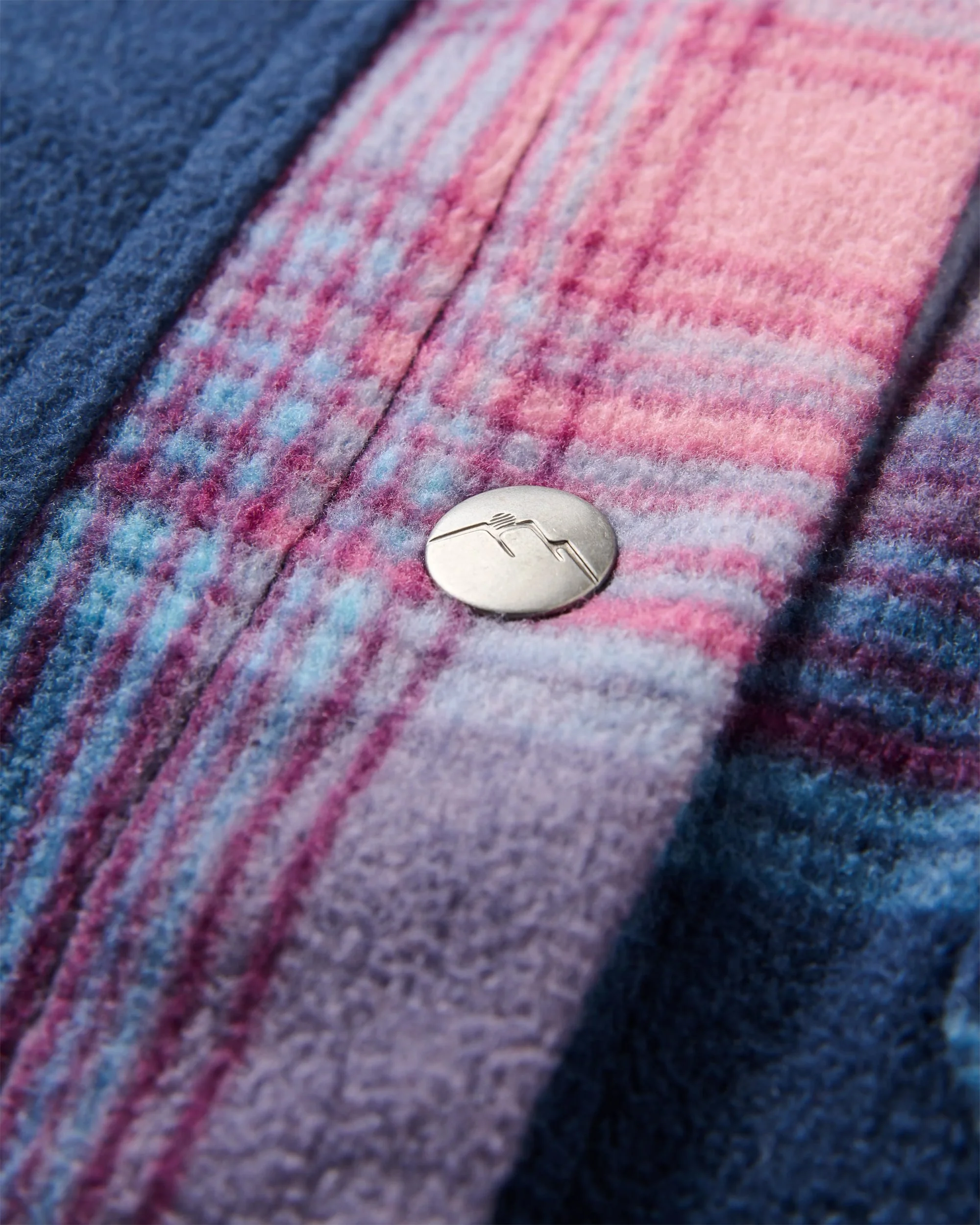 East Polar Fleece Shirt - Rich Navy/Pink Haze Check - Image 5