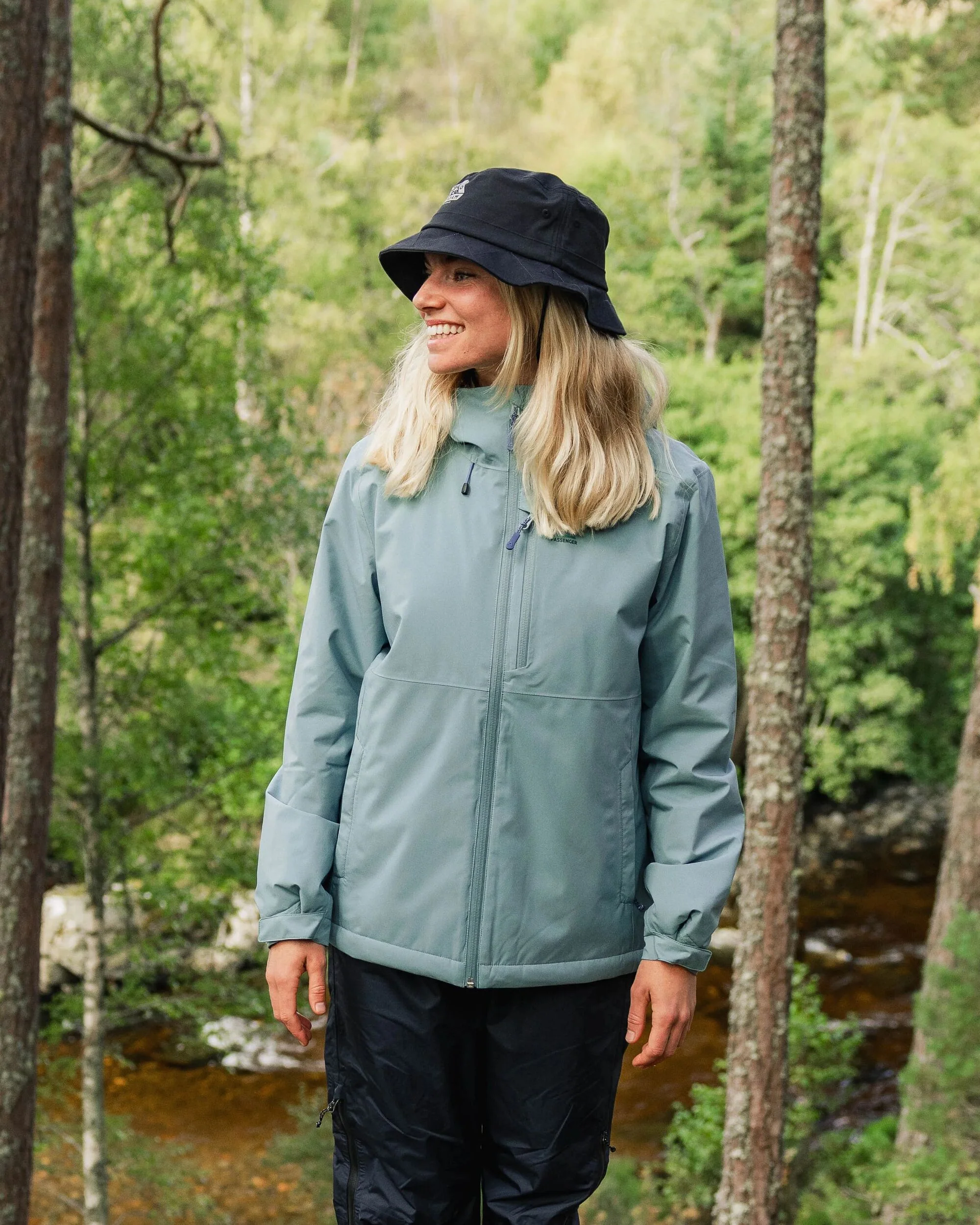 Elevate Insulated Waterproof Jacket - Arctic - Image 5