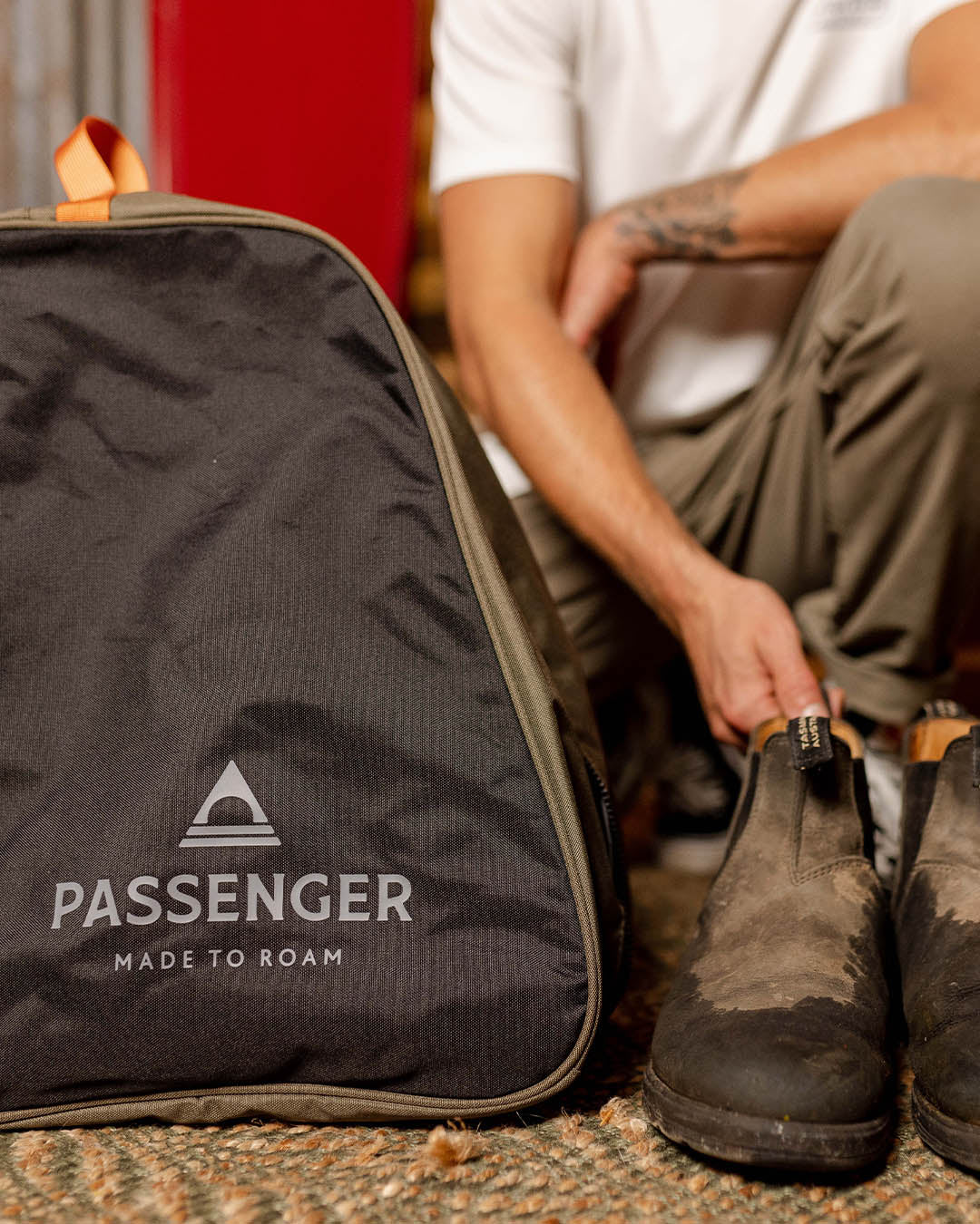 Explore Boot Bag - Black/ Khaki - Image 3