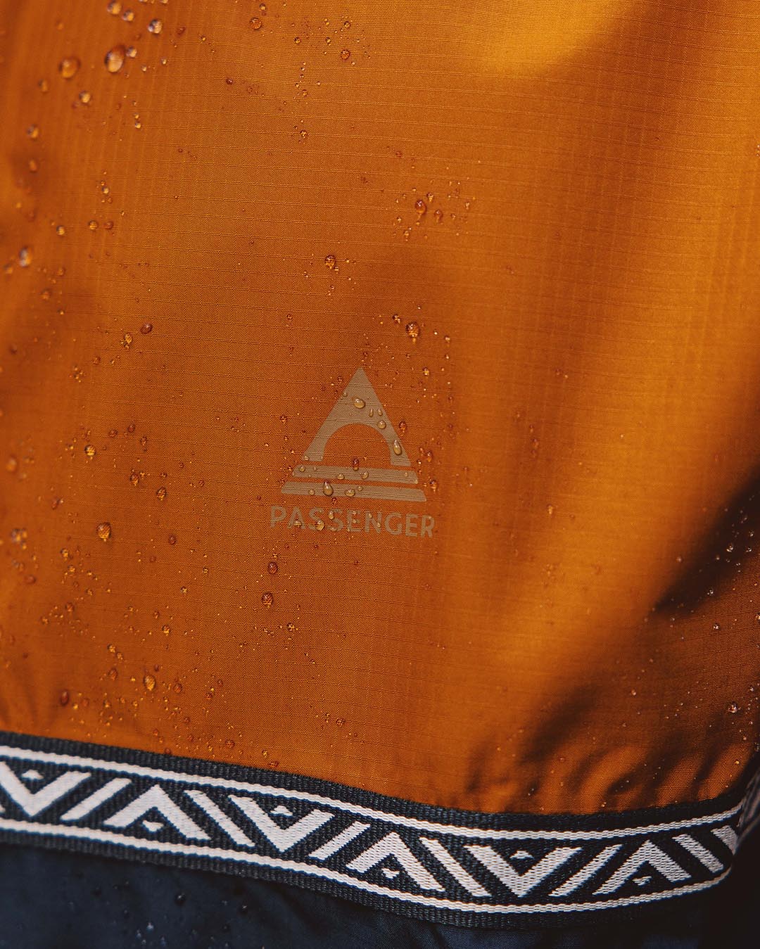 Flow 1/2 Zip Water Resistant Jacket - Glazed Ginger/Deep Navy - Image 8