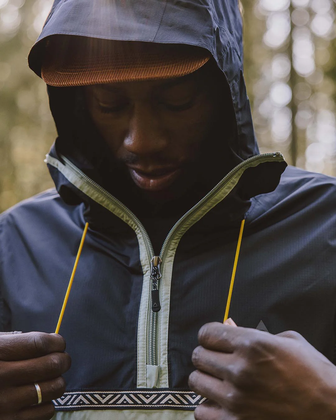 Flow 1/2 Zip Water Resistant Jacket - True Black/Pistachio - Image 4