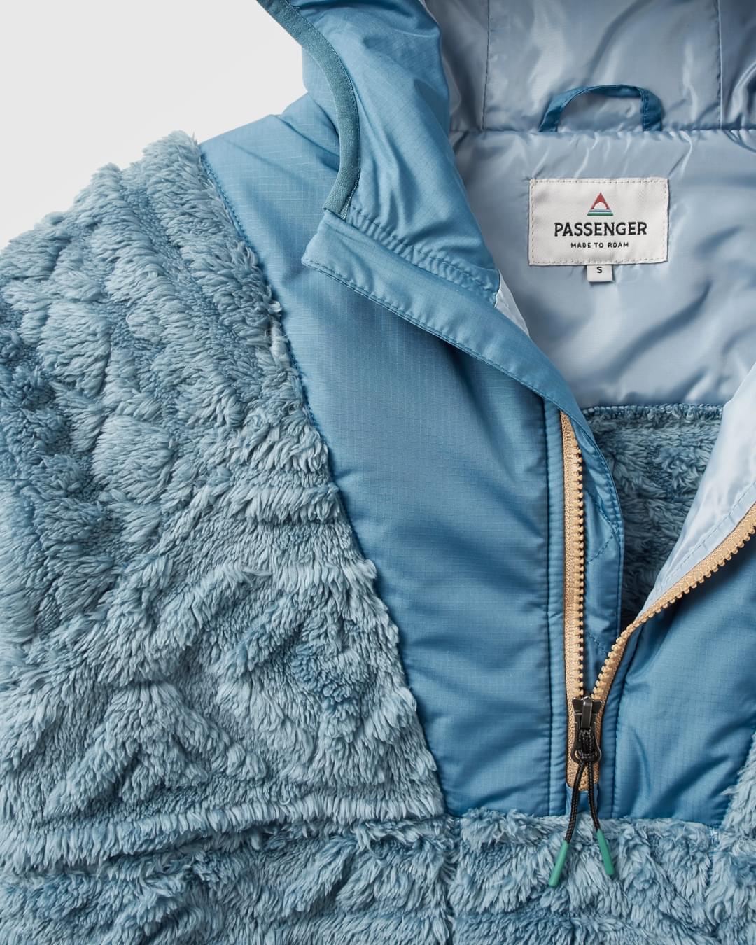 Holistic Sherpa Hooded Fleece - Washed Blue - Image 11