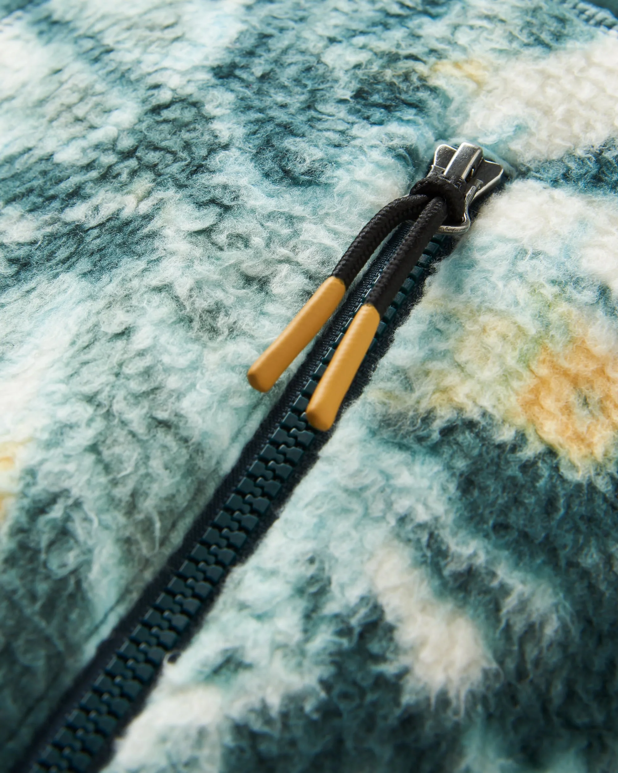 Home Sherpa Fleece - Frost Dark Fern - Image 6