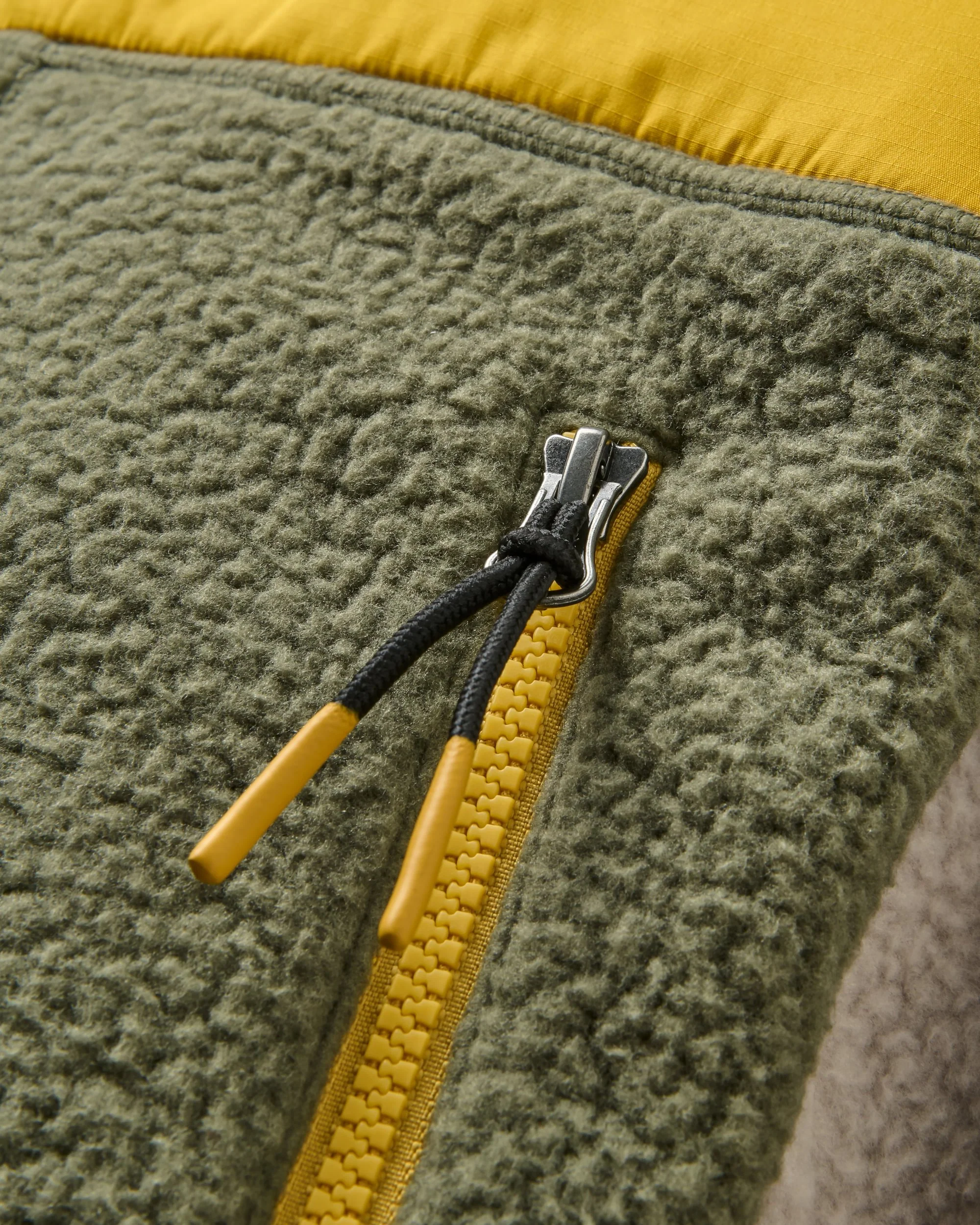 Home Sherpa Fleece - Vintage White/Dusty Olive - Image 6