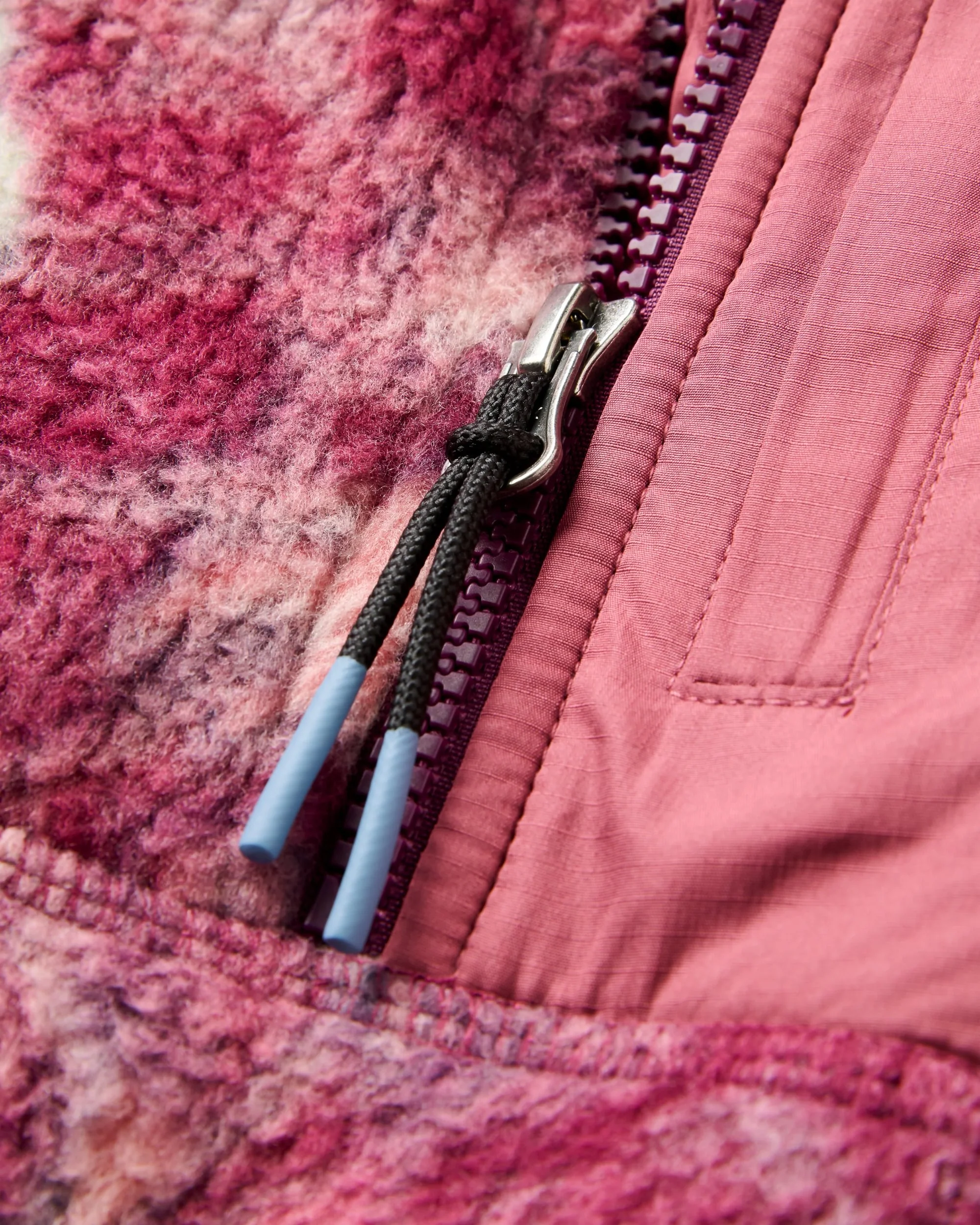Home Sherpa Fleece - Frost Fig - Image 5