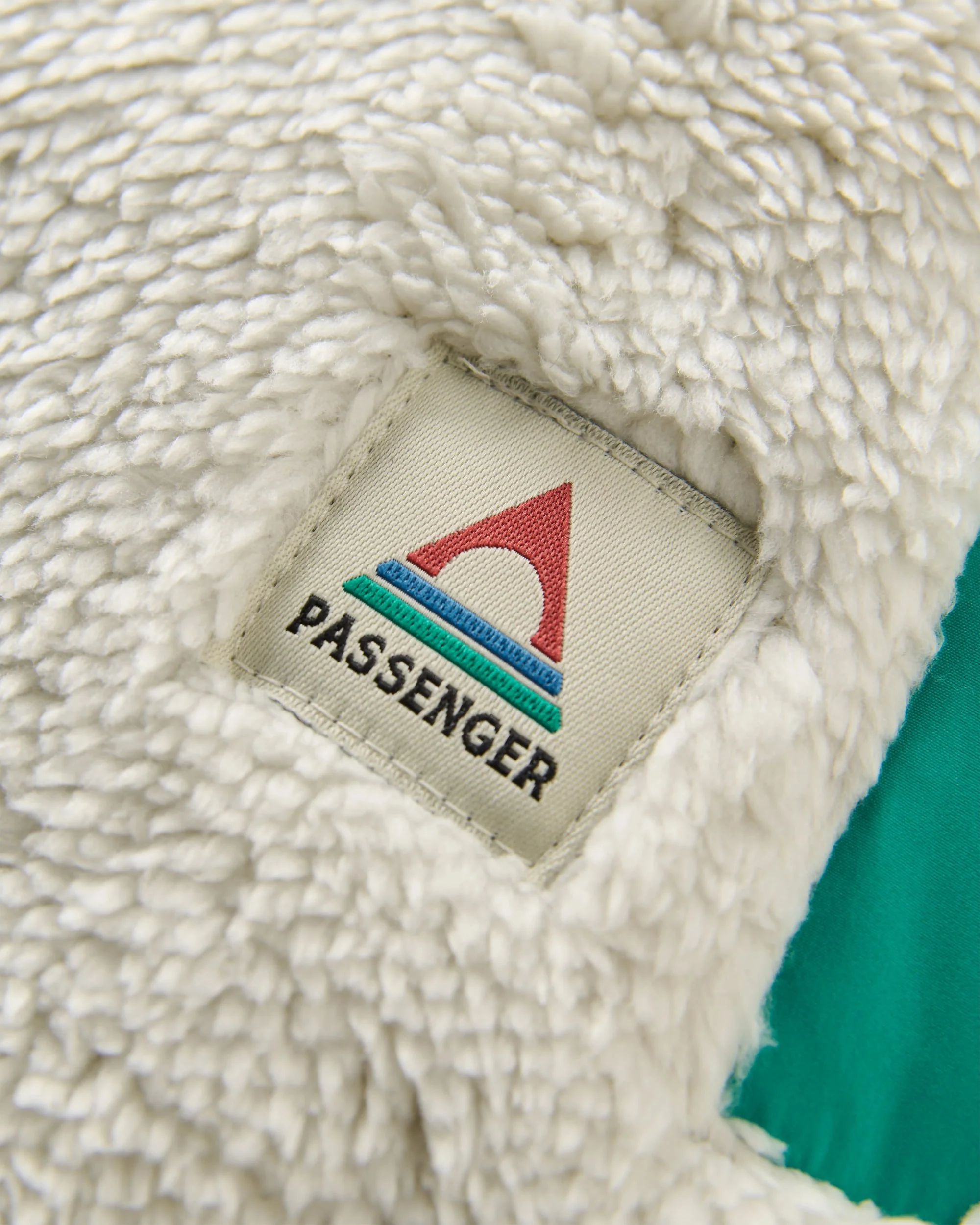 Beaumont Sherpa Hoodless Fleece - Dawn Grey - Image 2