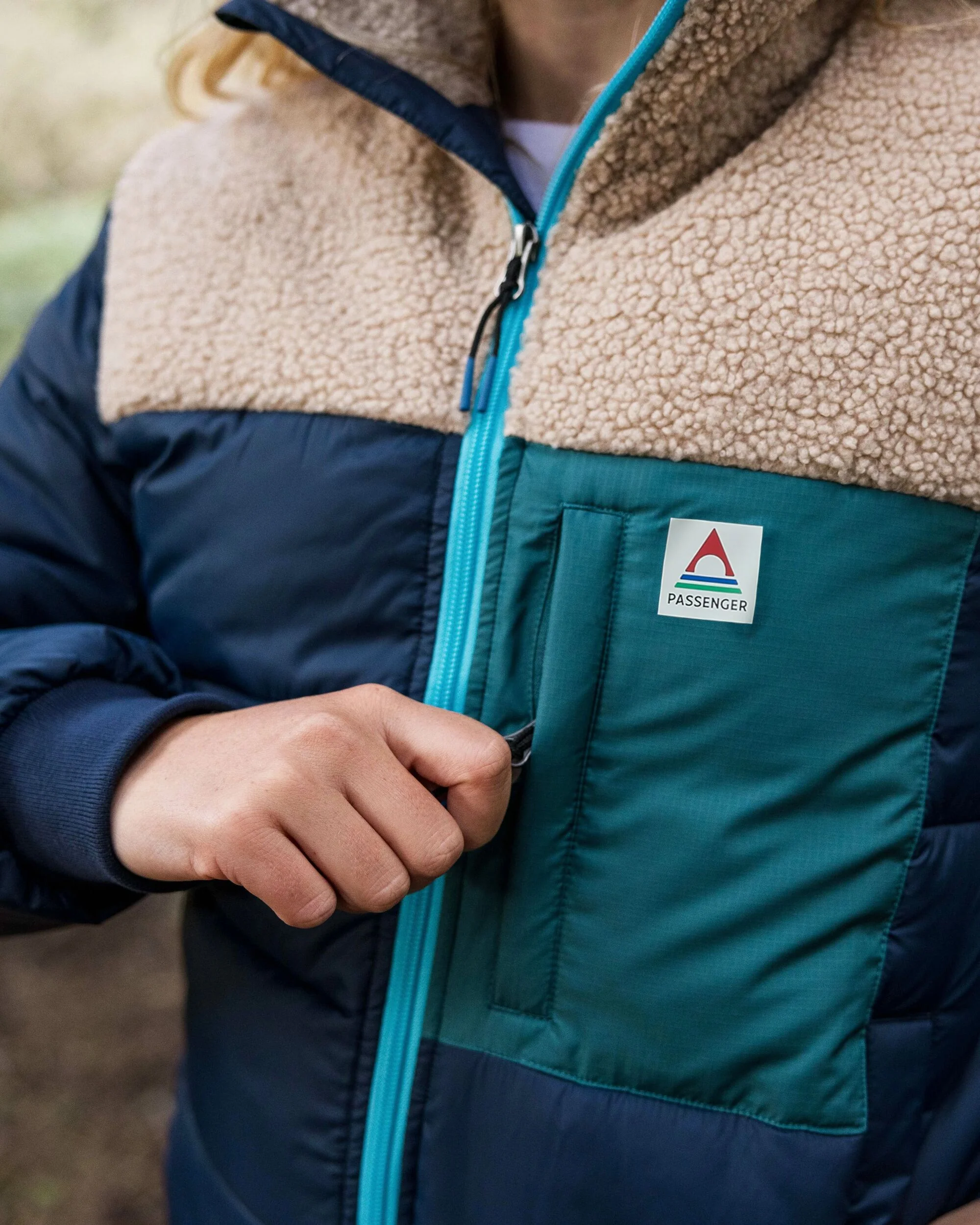 Inspire Insulated Jacket - Rich Navy - Image 3