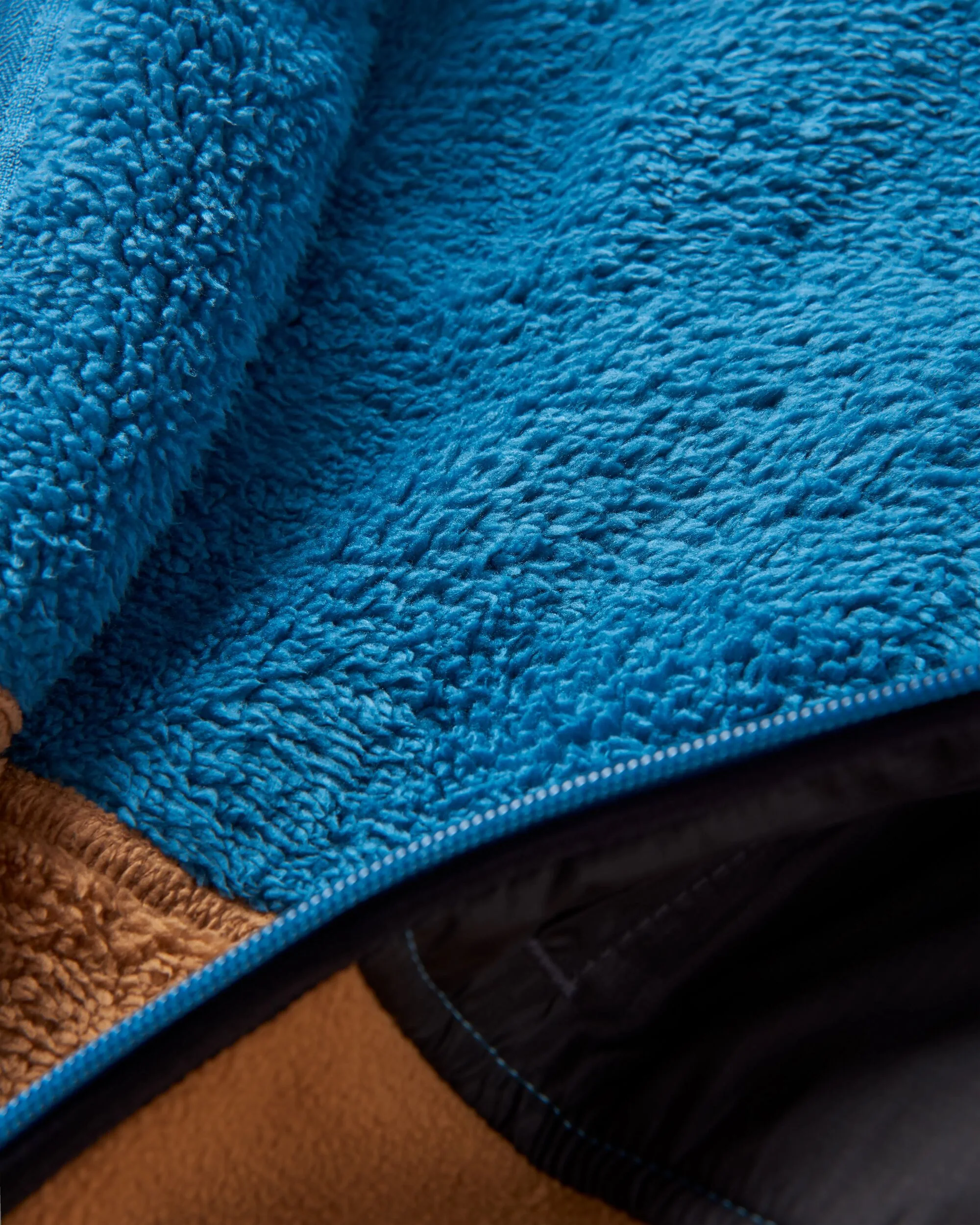 Loch Hooded Polar Fleece - Toffee/Blue Steel - Image 9