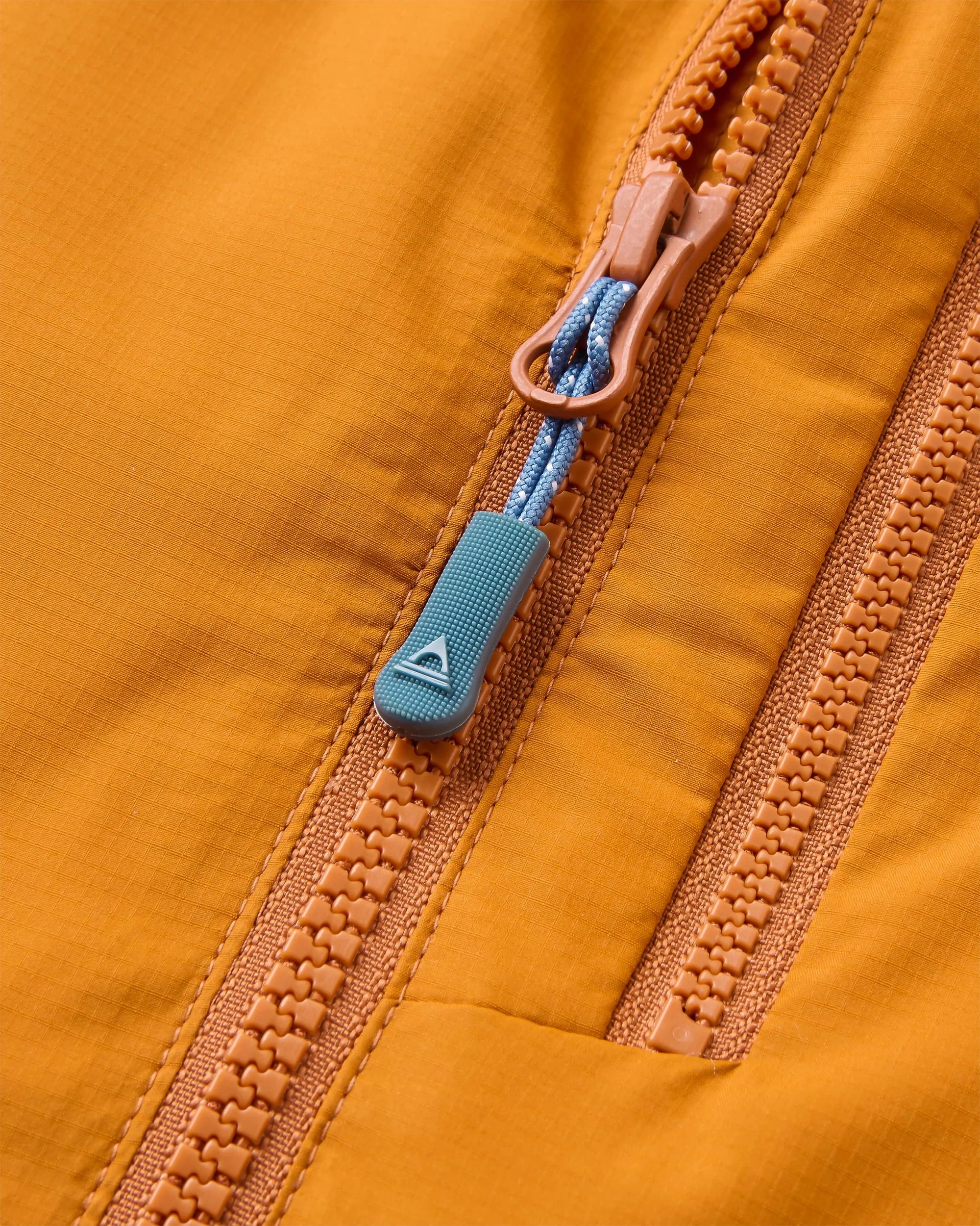 Men's Trailscape Lightweight Insulated Jacket - Retro Orange - Image 9