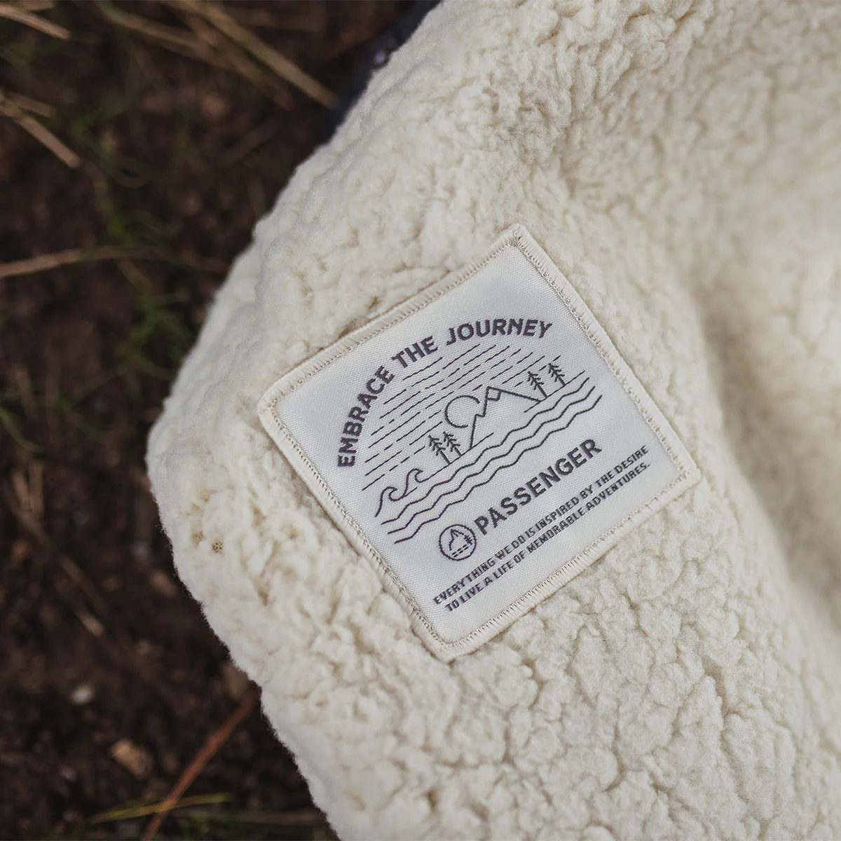 Nomadic Sherpa Blanket - Black 'Nowhere Bound' Print - Image 12