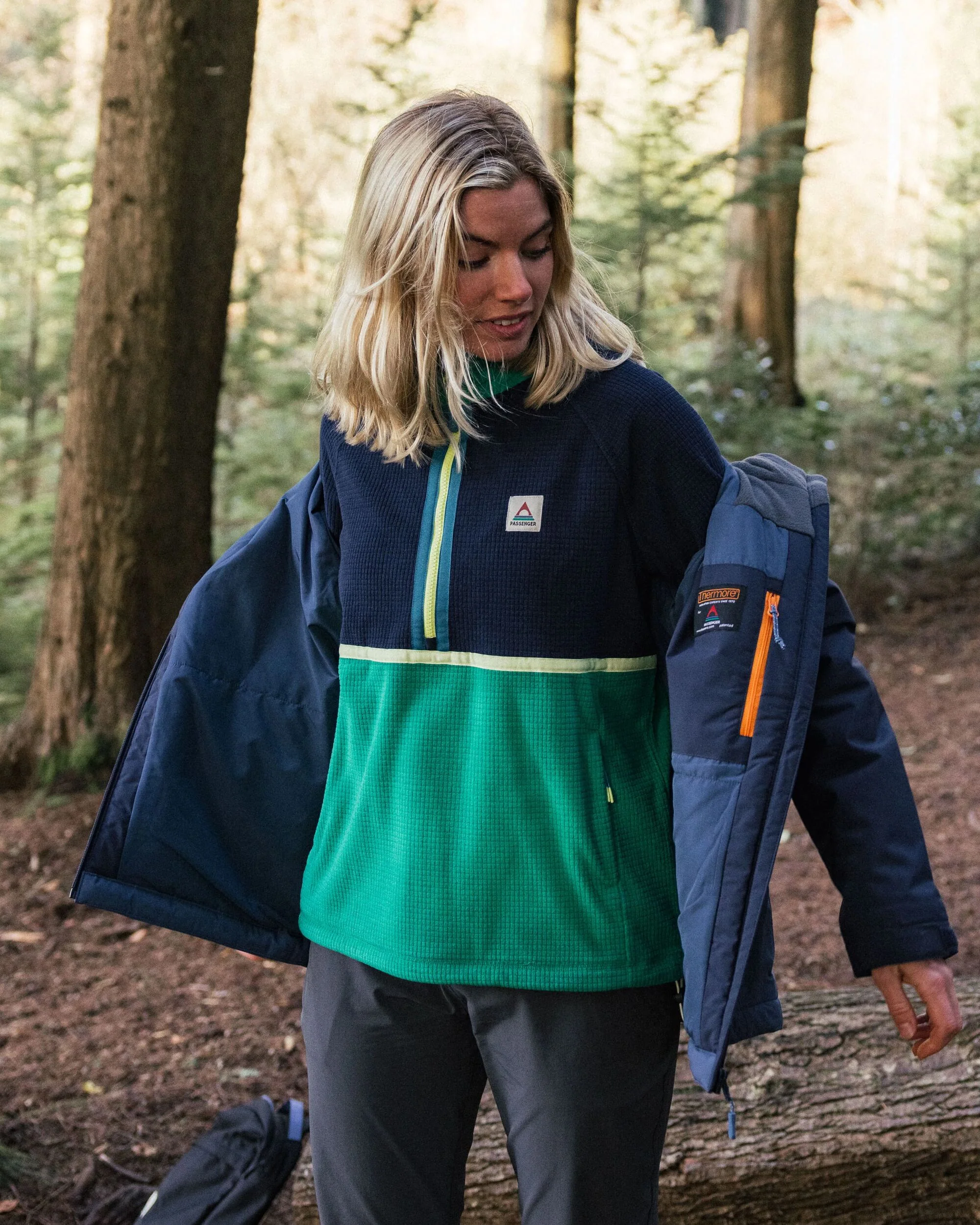 Off Trail Grid Polar Fleece - Rich Navy/Green Lake - Image 4