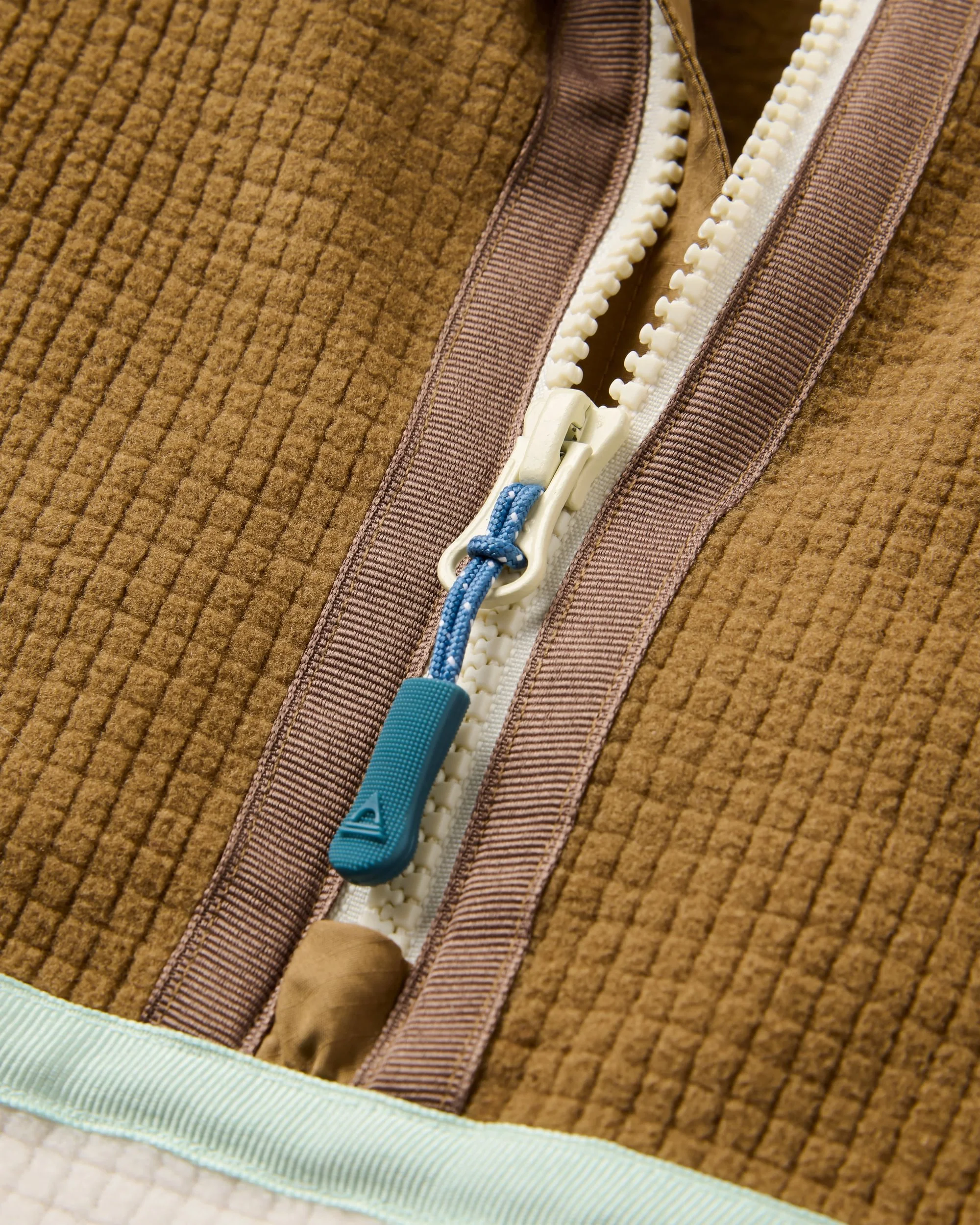 Off Trail Grid Polar Fleece - Caramel/Birch - Image 9