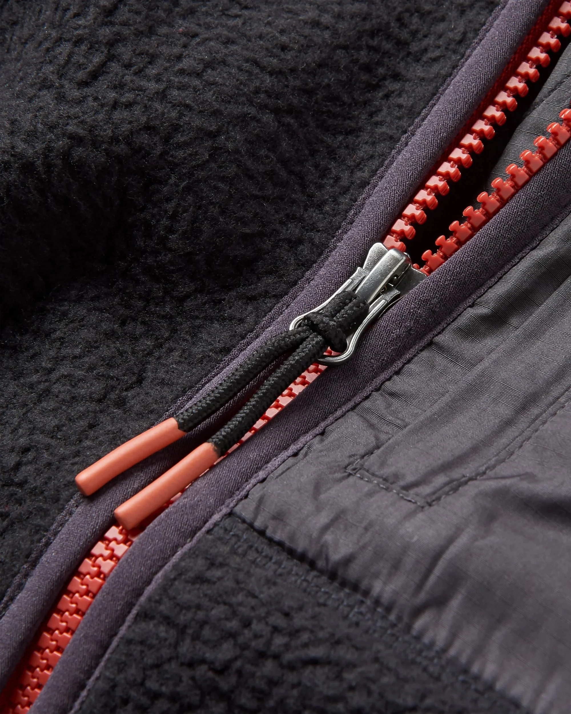 Offgrid Sherpa Fleece Vest - Black - Image 4