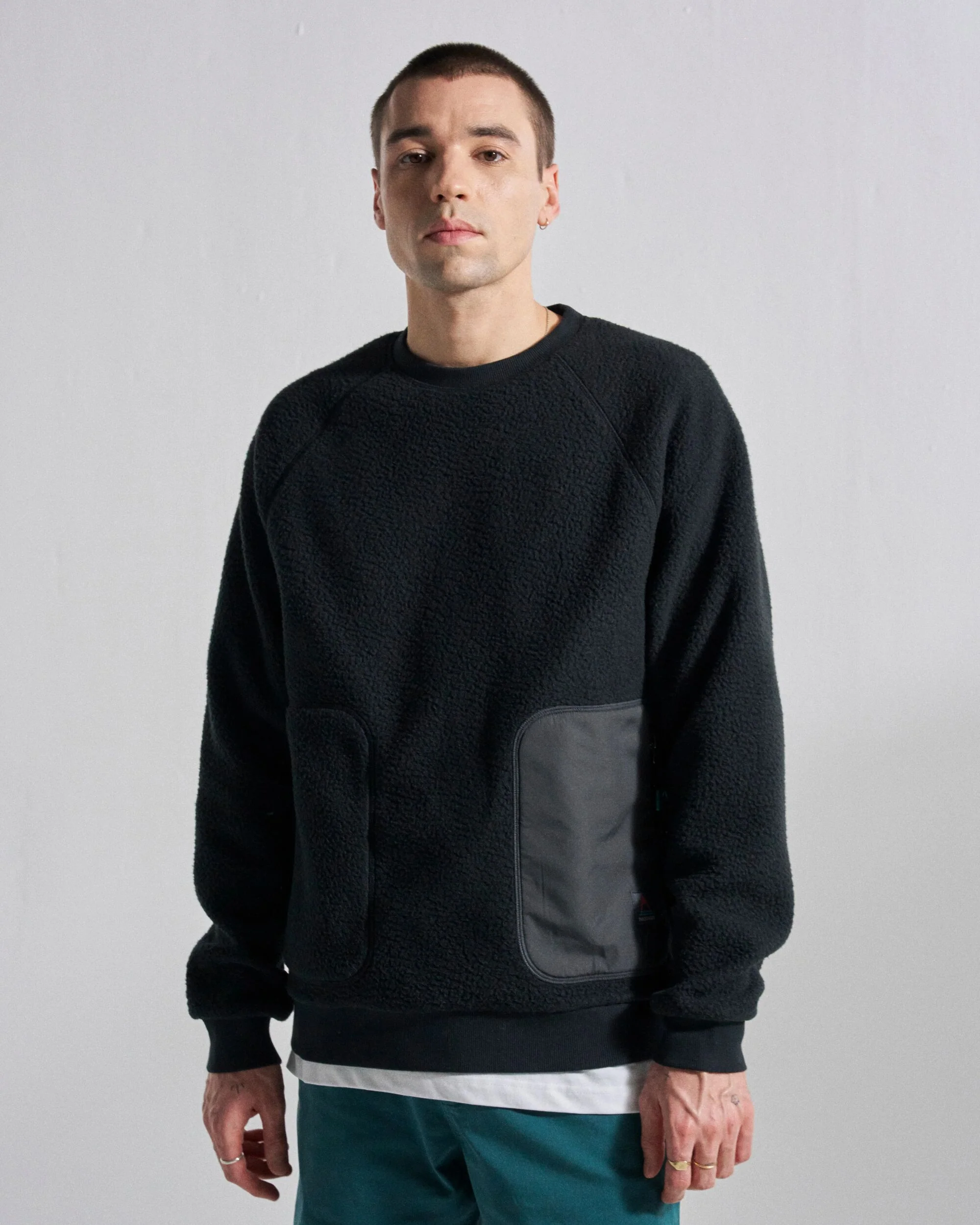 Offgrid Sherpa Crew Fleece - Black - Image 3