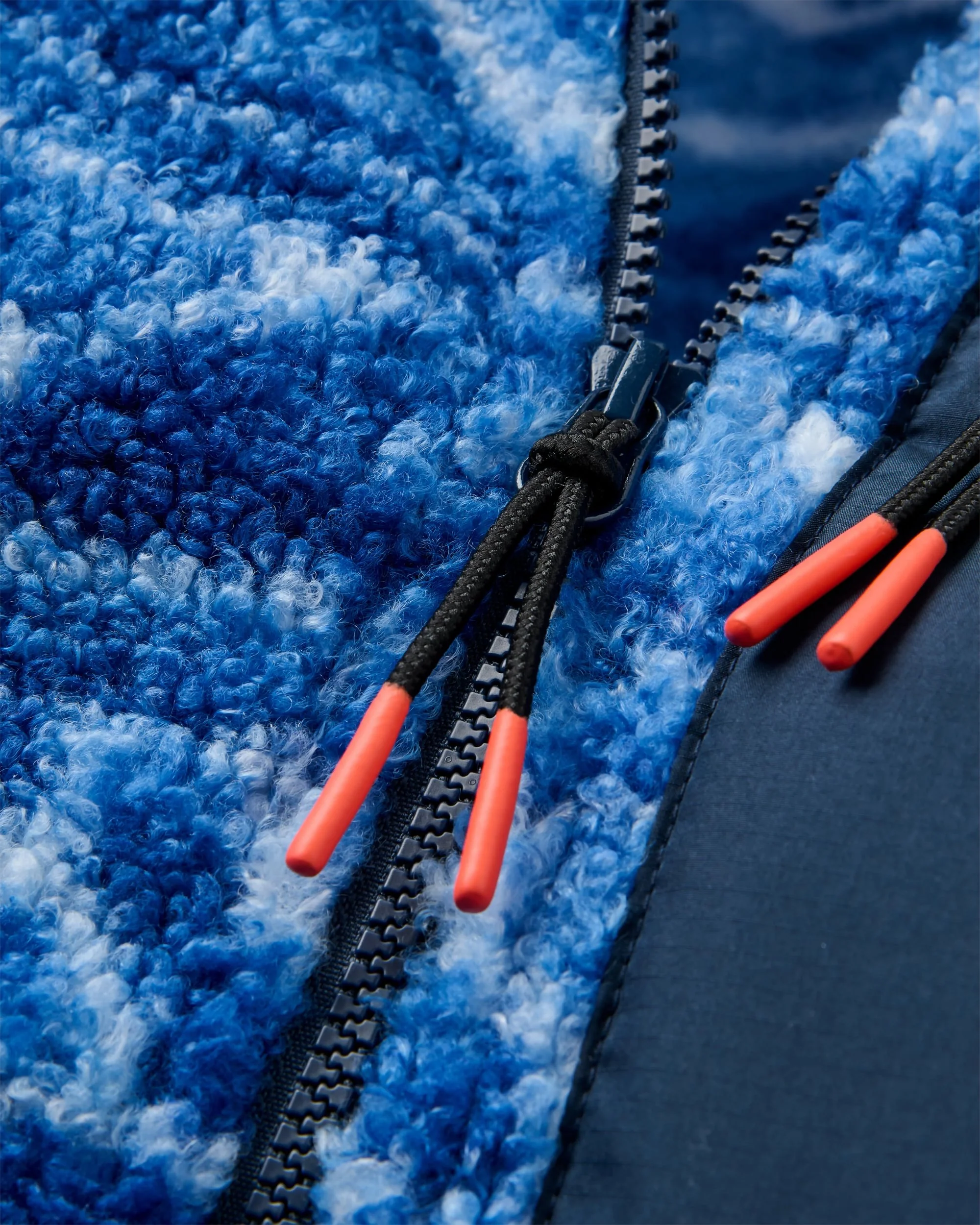 Ravi Sherpa Fleece - Tracks Electric Blue - Image 4