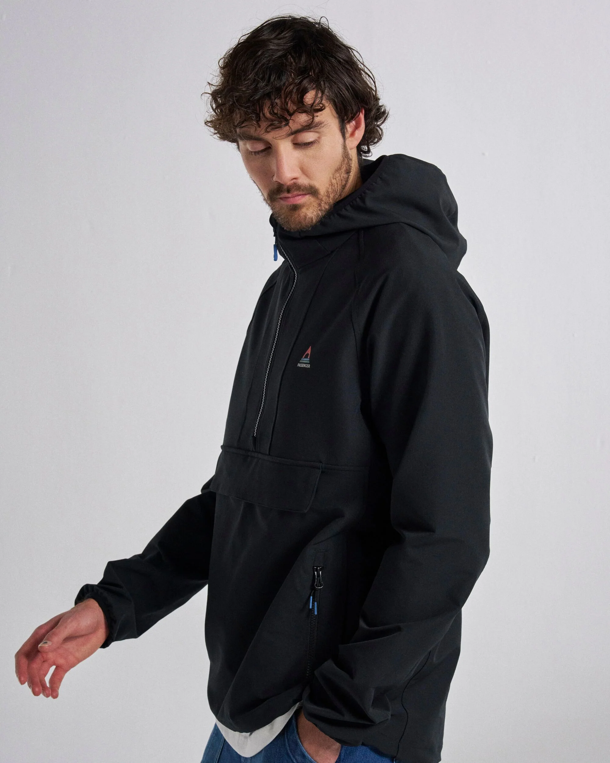Roamer Softshell Anorak - Black - Image 6