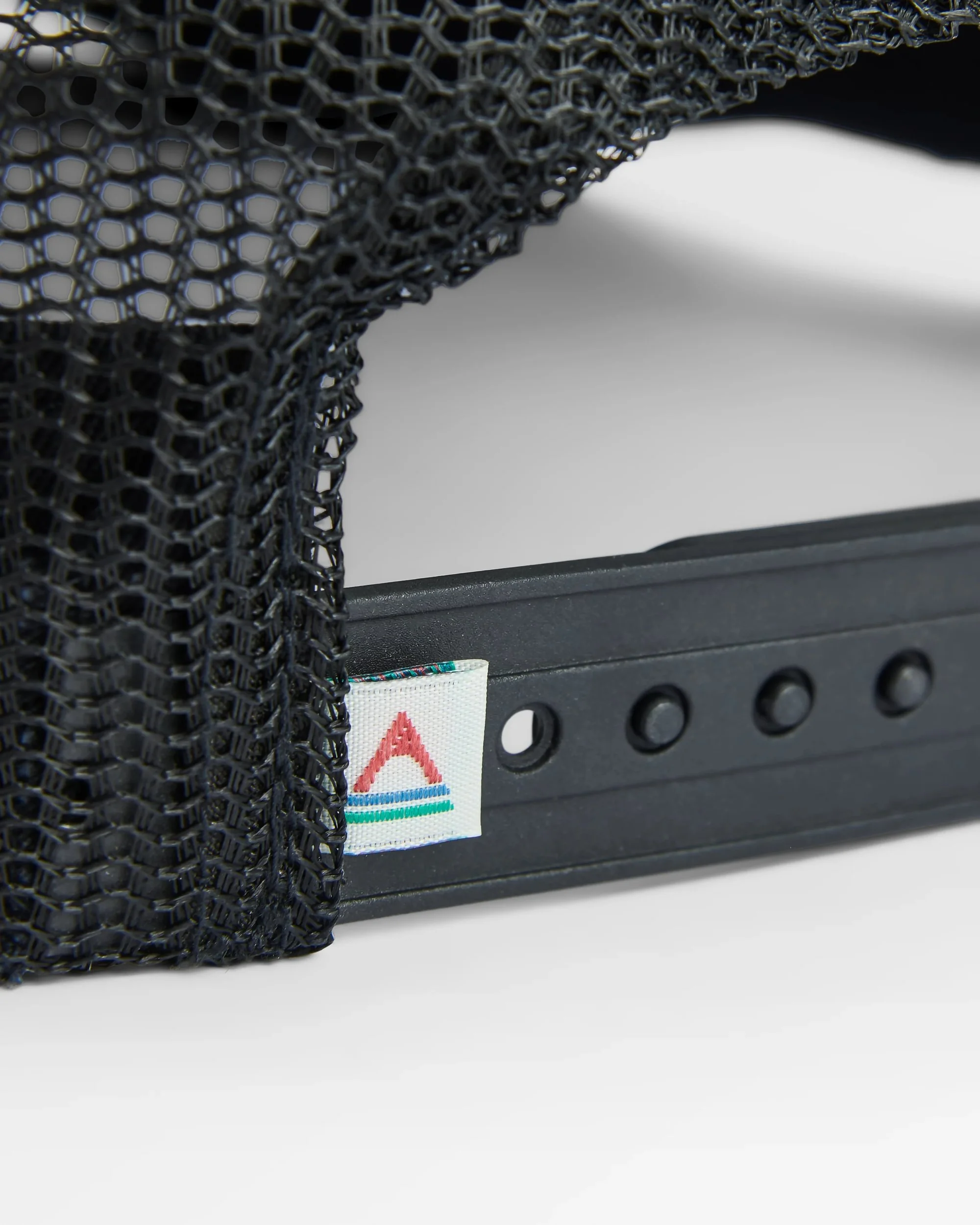 Roamer Mesh Trucker Cap - Black - Image 5