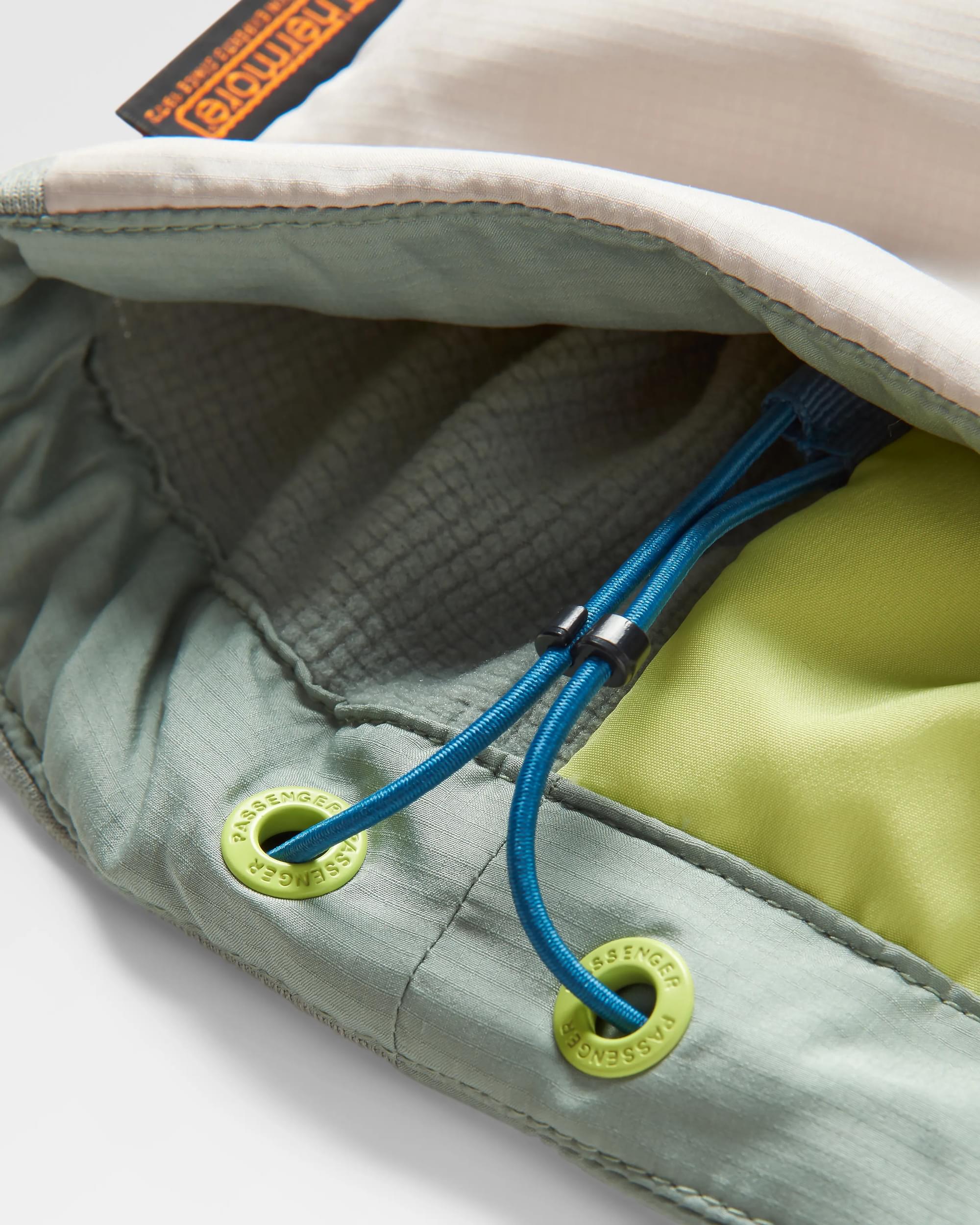Shasta Lightweight Thermore® Insulated Jacket - Pistachio/Blue Steel - Image 10