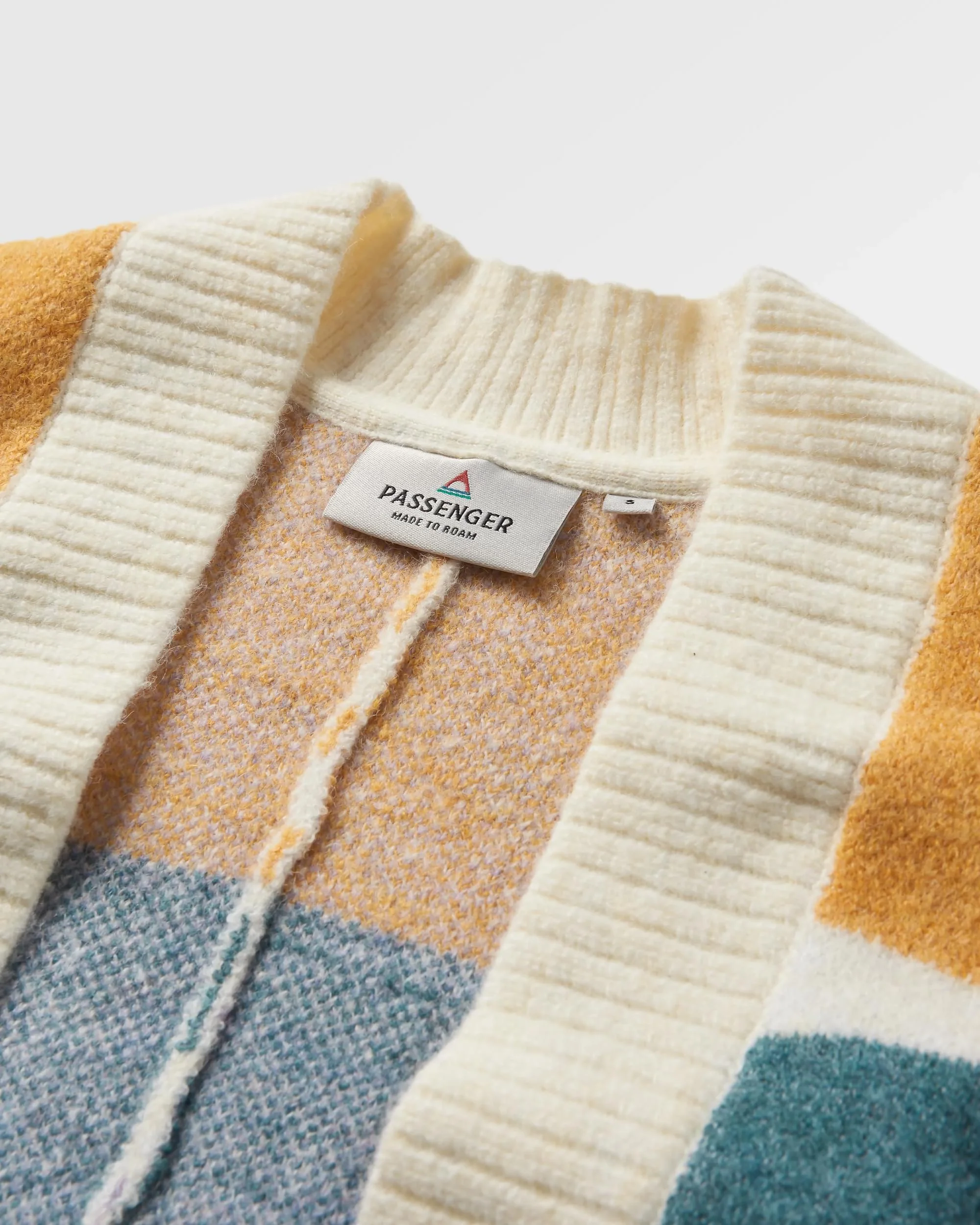Sunsets Knitted Cardigan - Marshmallow - Image 7