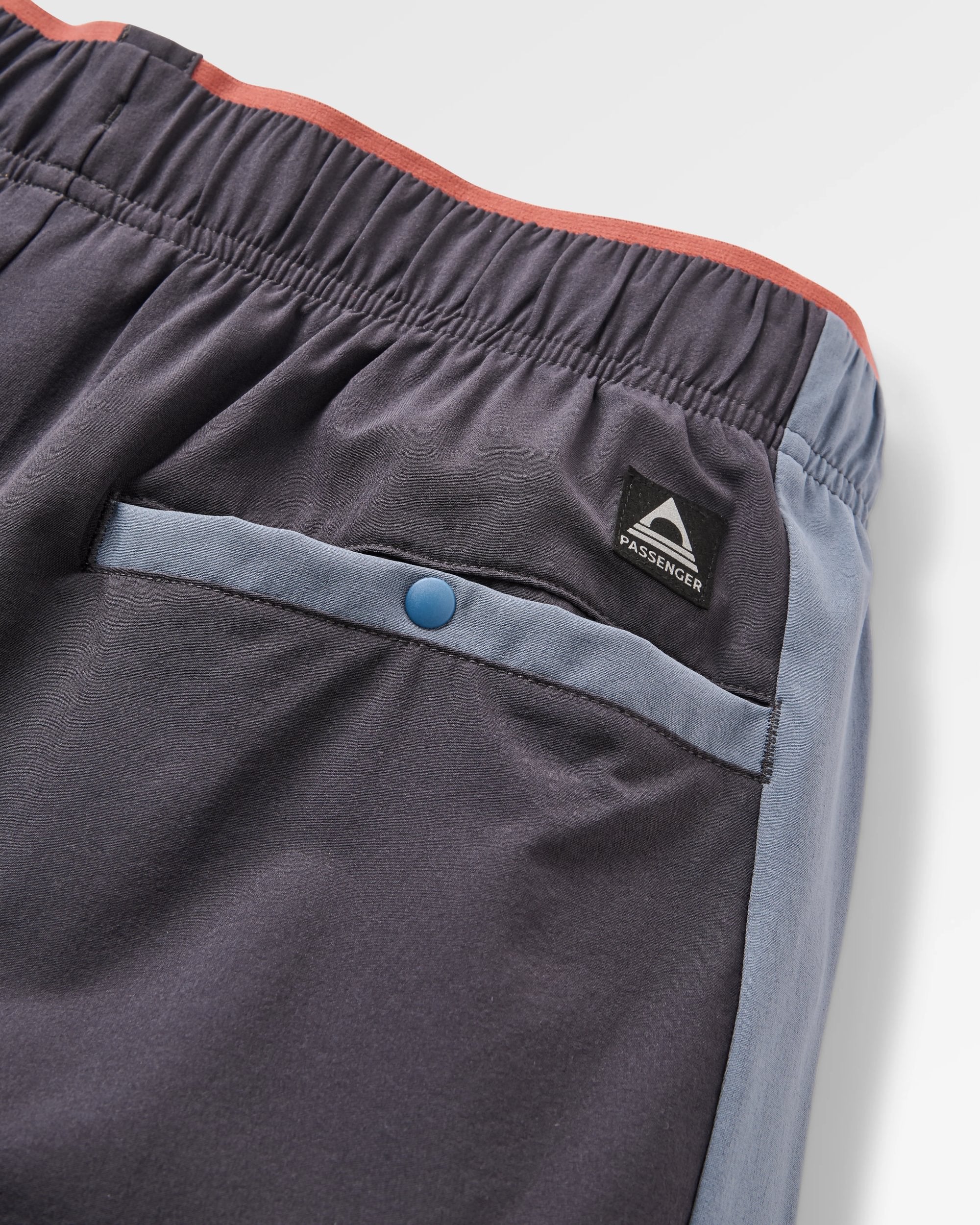 Swift Trail Short 7" - Faded Black - Image 6