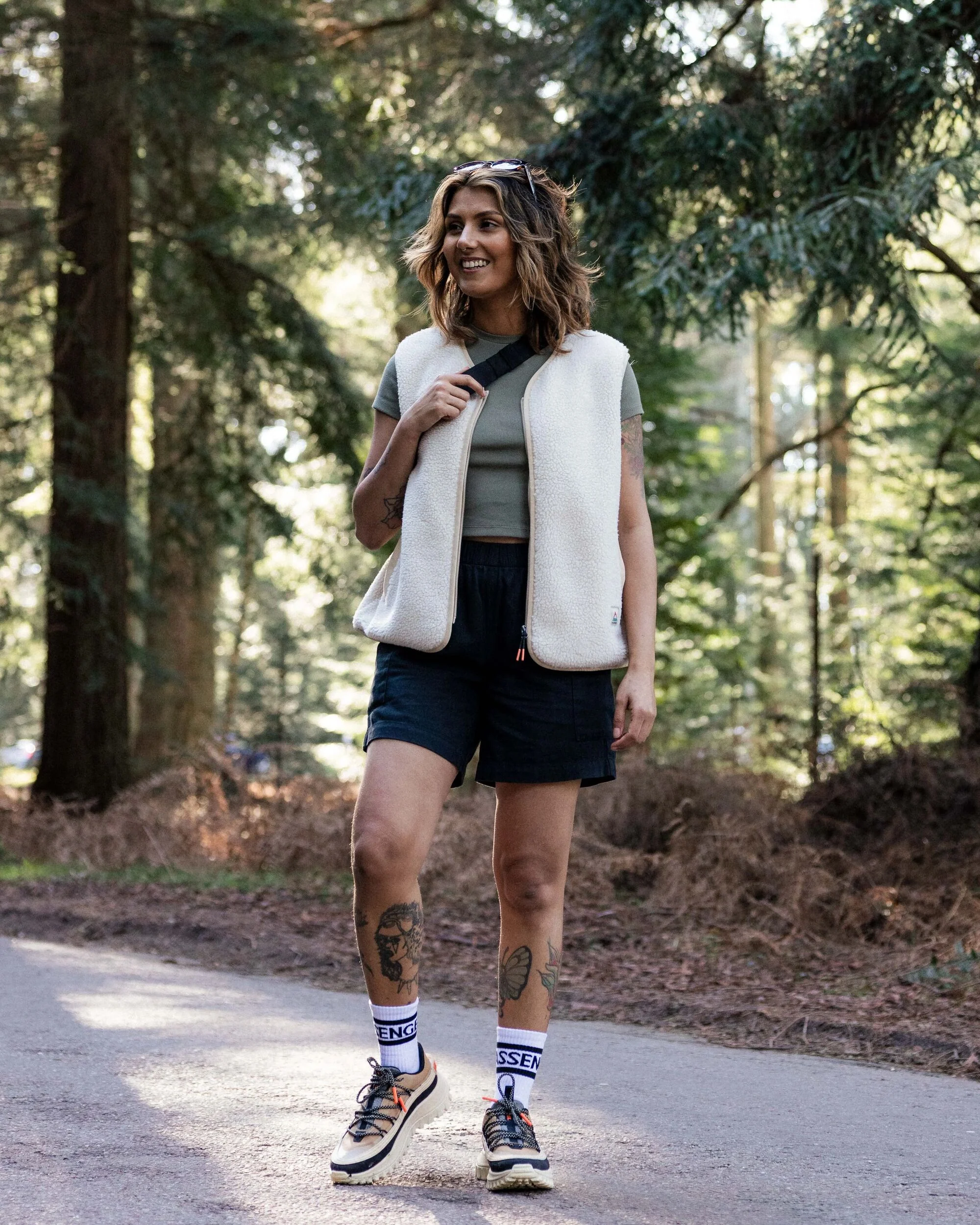 Tawny Collarless Deep-Pile Sherpa Gilet - Oat - Image 3