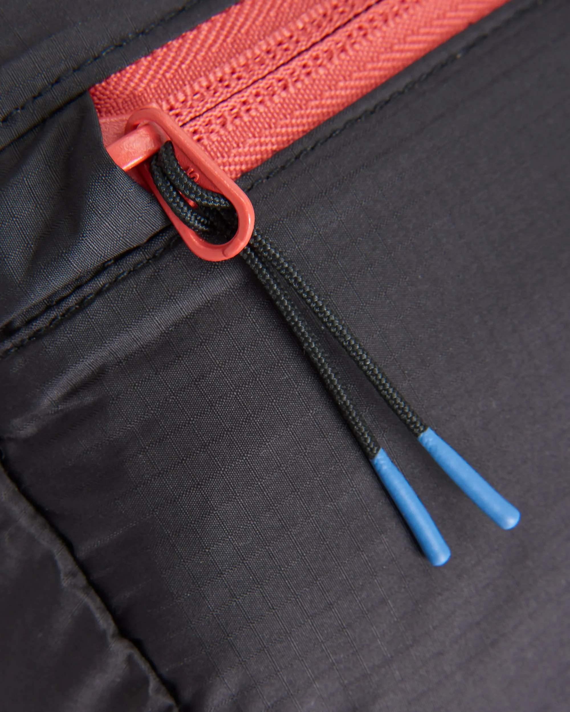 Trail Light Packable Hip Pack - Black - Image 11