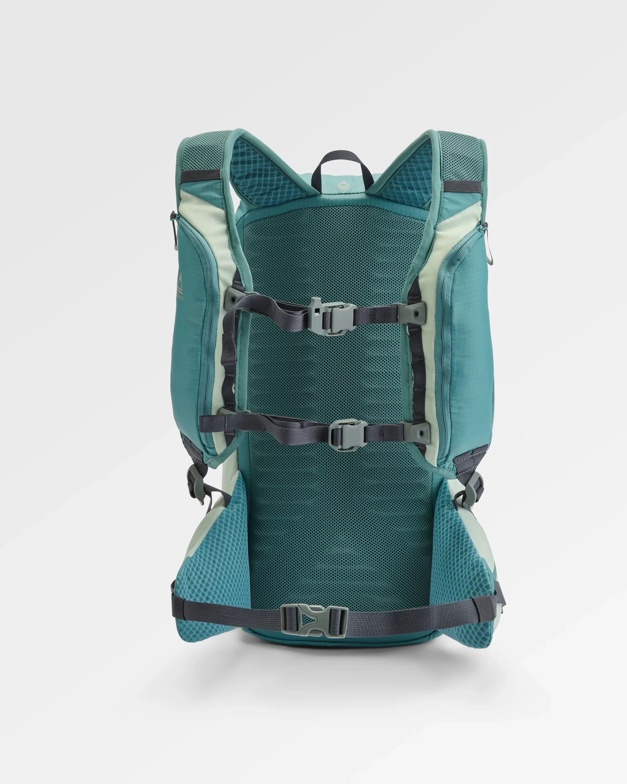 Trail 15L Hydration Pack - Arctic - Image 6