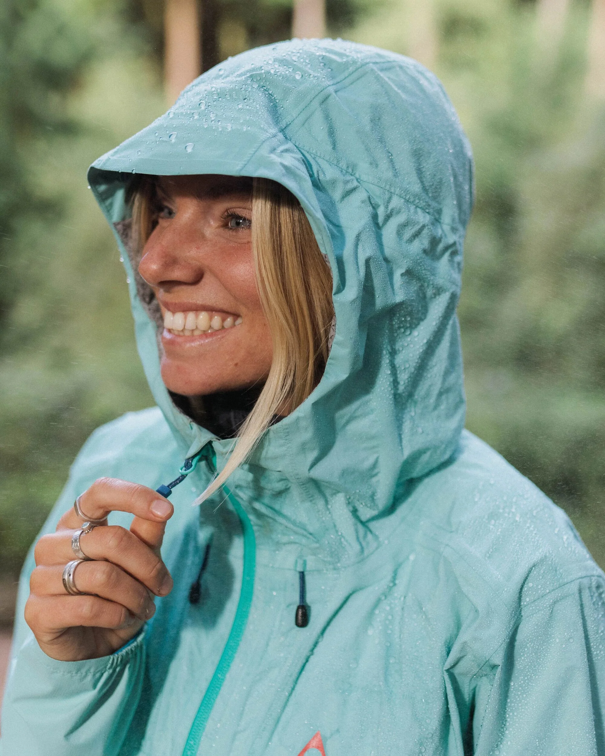 Trailscape Light Women's Waterproof Jacket - Aqua - Image 4