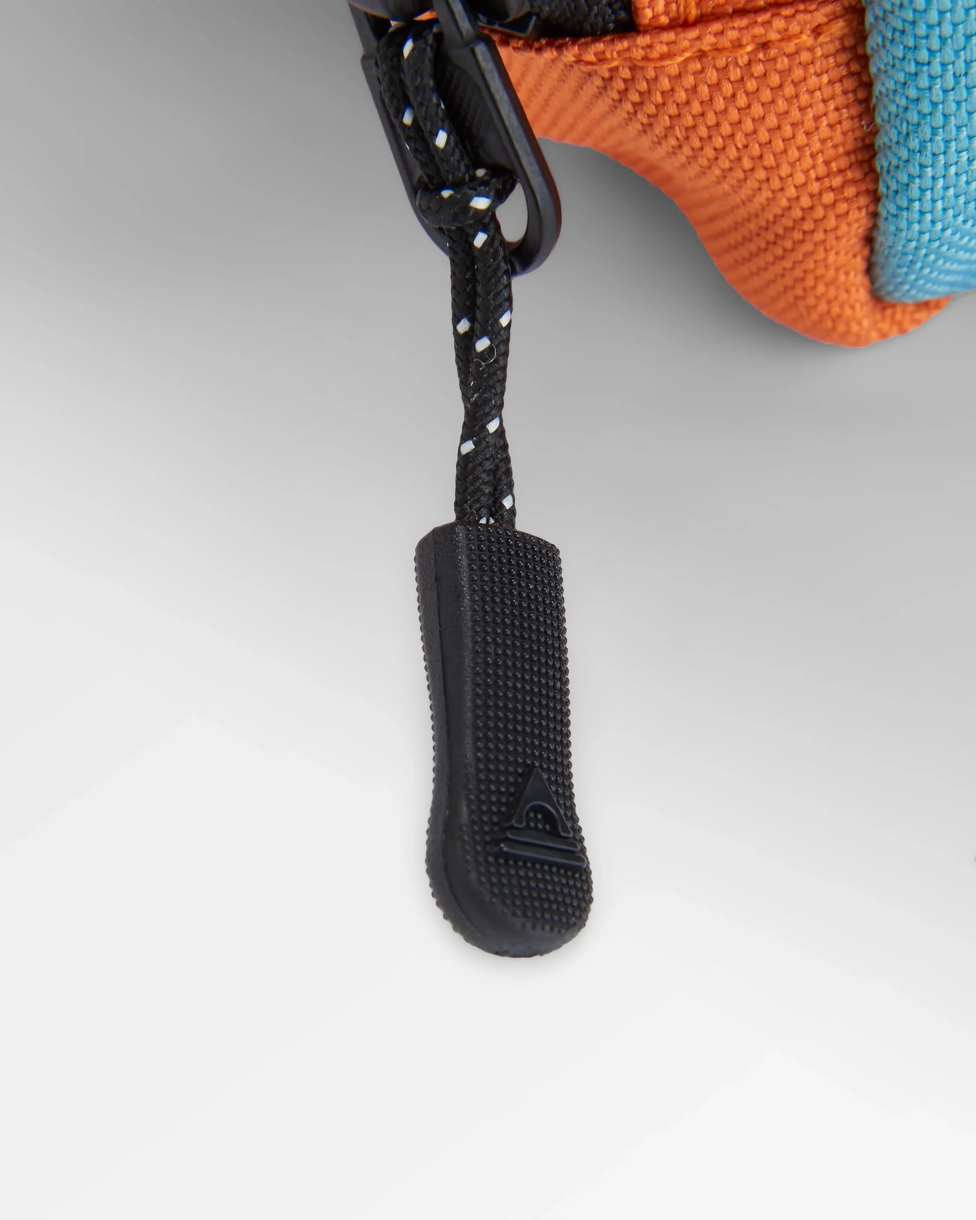 Travel Wash Kit - Arctic/Retro Orange - Image 6