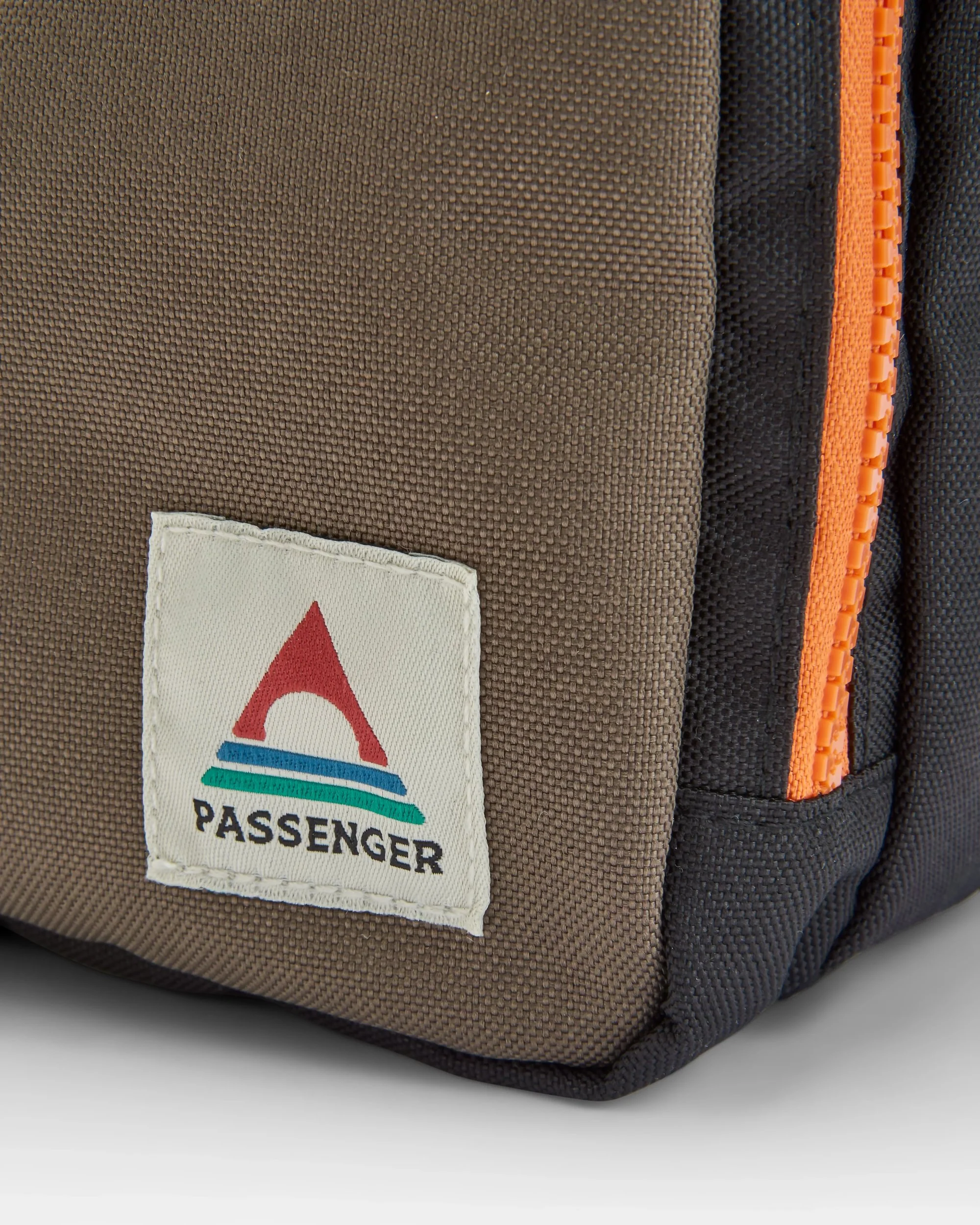 Travel Wash Kit - True Black/ Khaki - Image 8