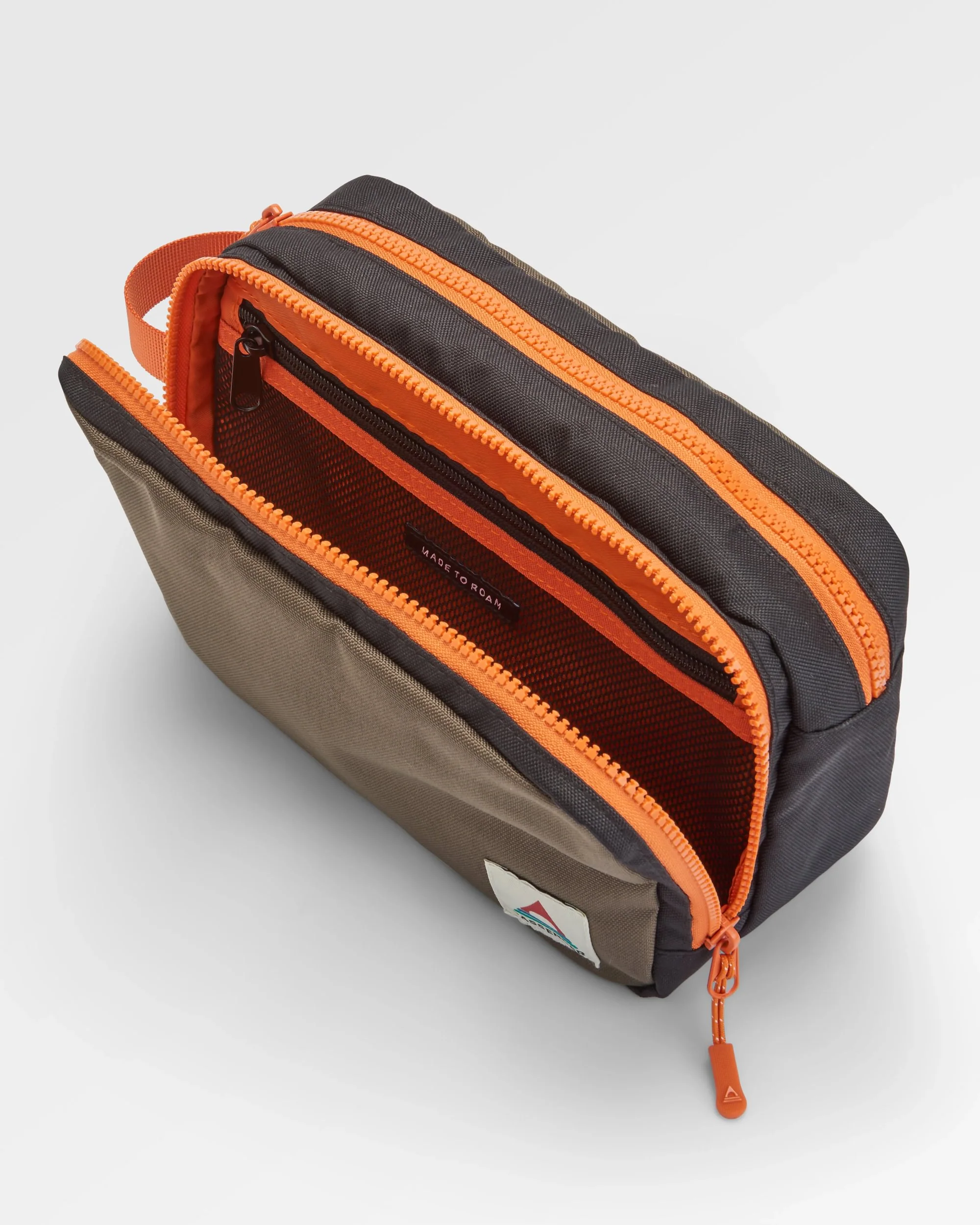 Travel Wash Kit - True Black/ Khaki - Image 9