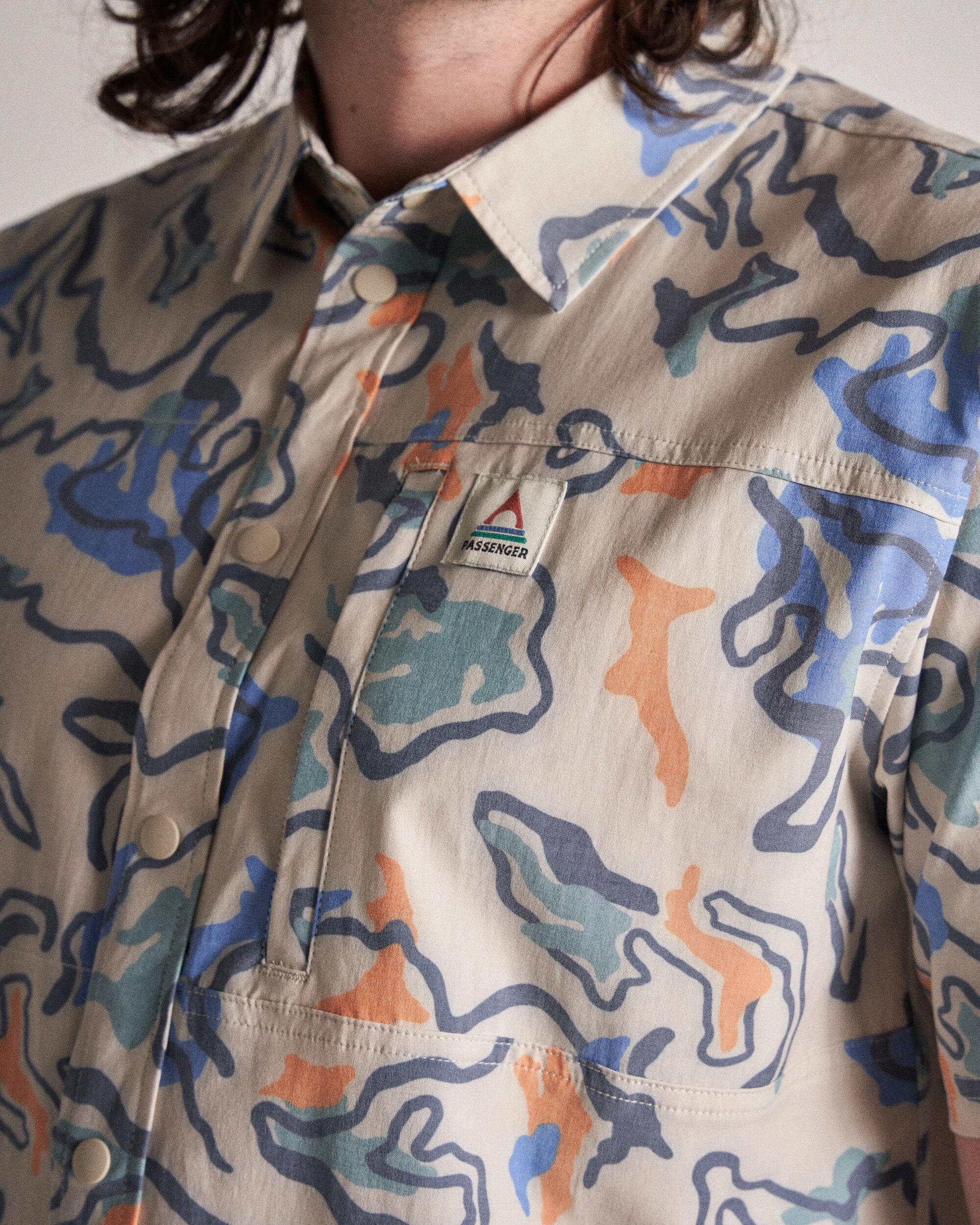 Traveller Short Sleeve Stretch Shirt - Abstract Strata Multi - Image 5