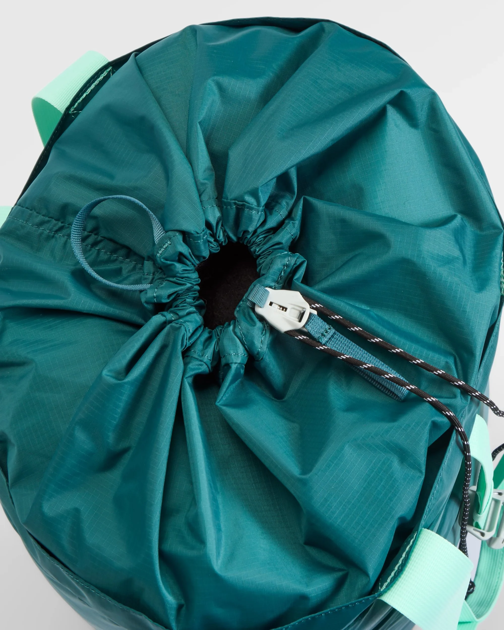 Travelscape Light Tote - Mediterranean/ Ocean Teal - Image 11